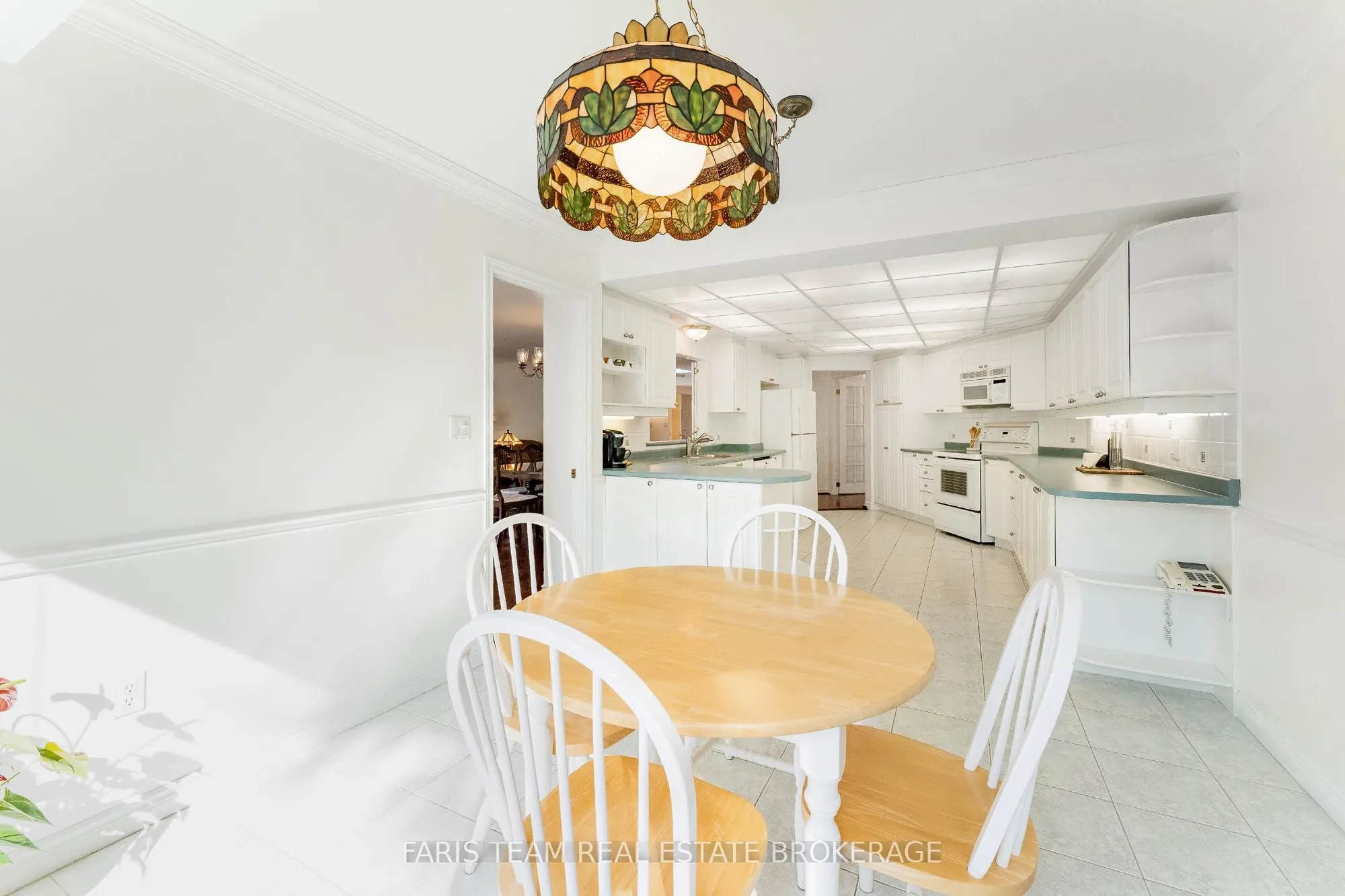 85 Wellington Street W, #307