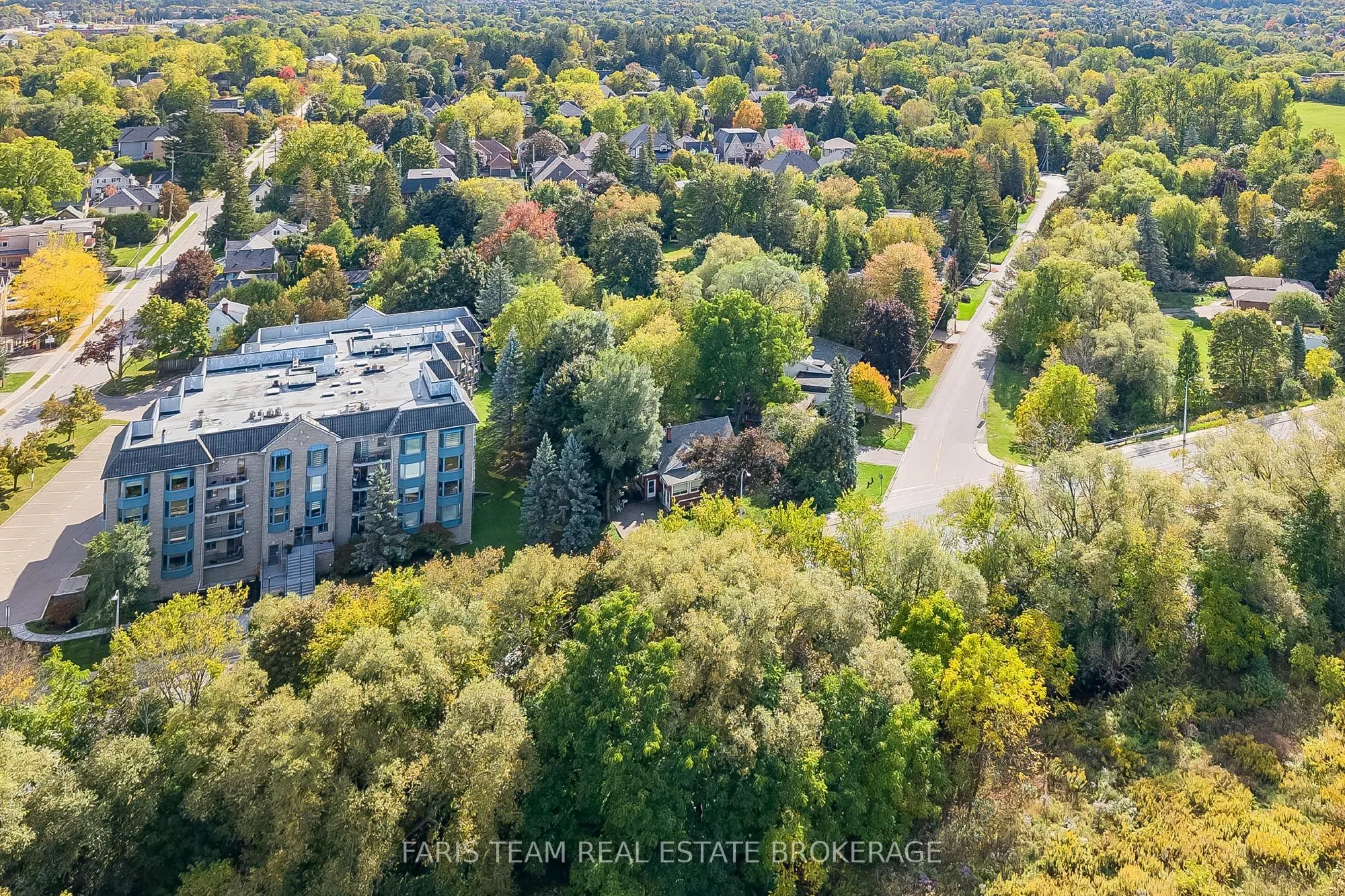 85 Wellington Street W, #307