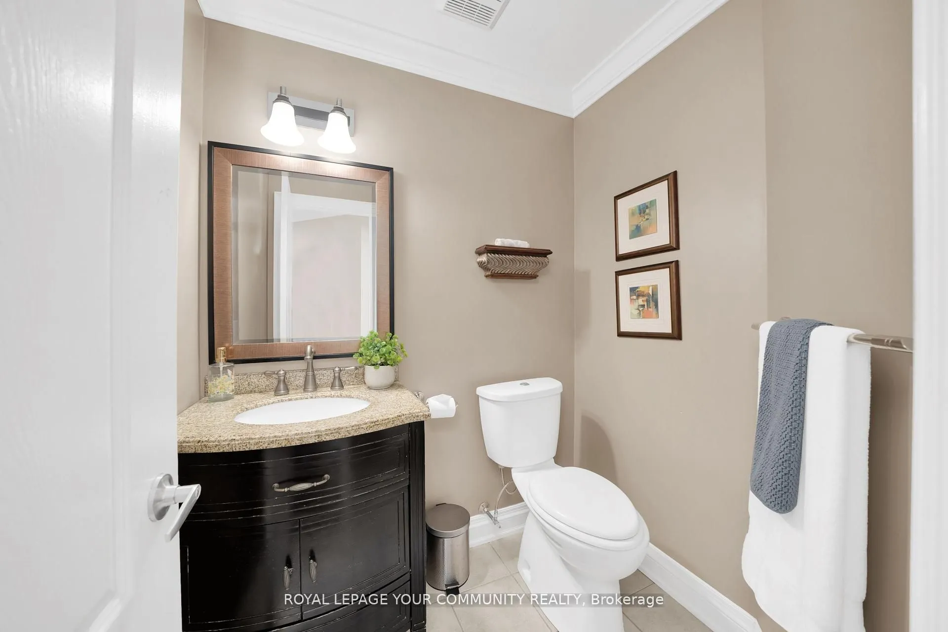 57 Deepsprings Crescent