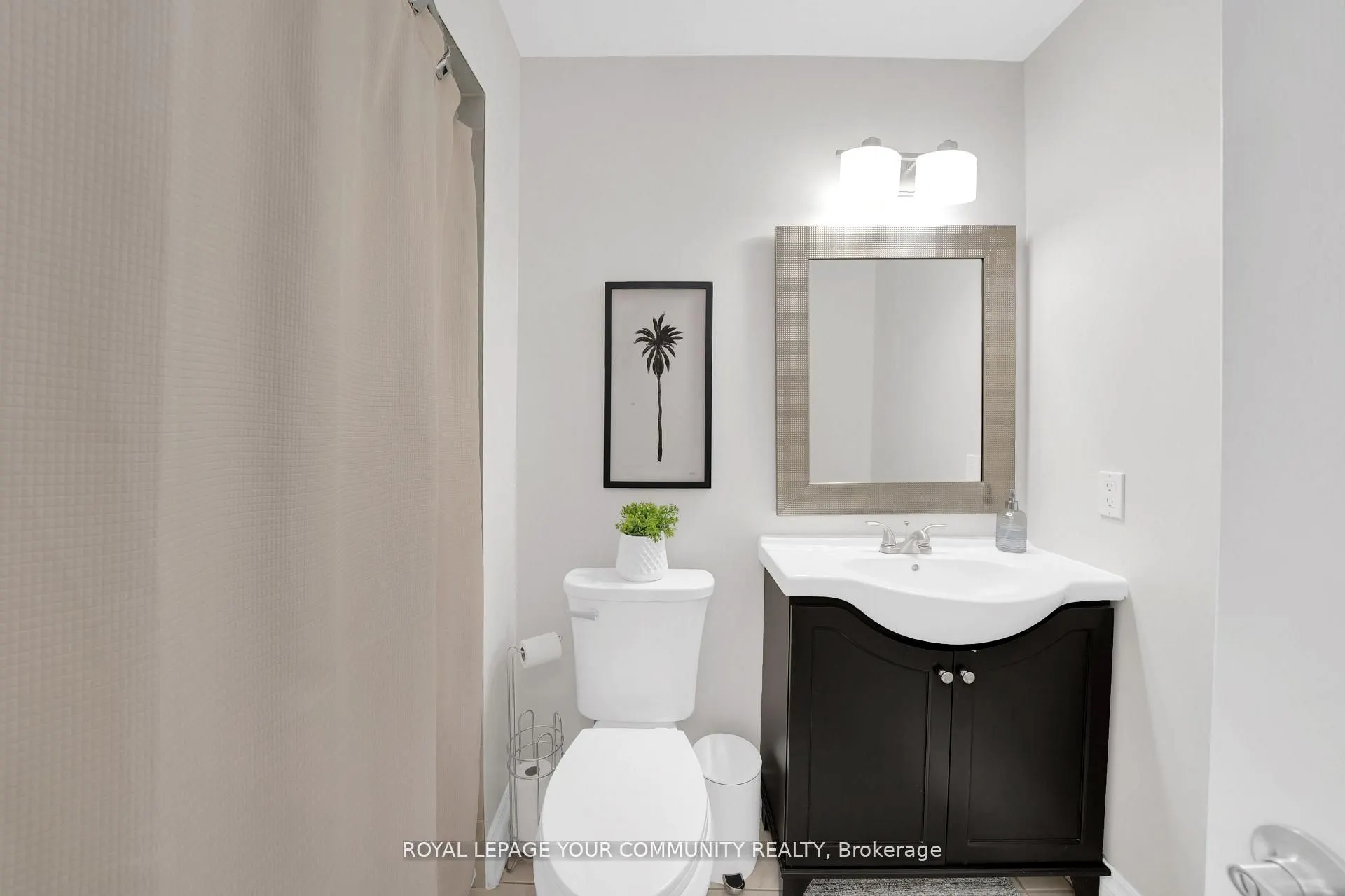 57 Deepsprings Crescent