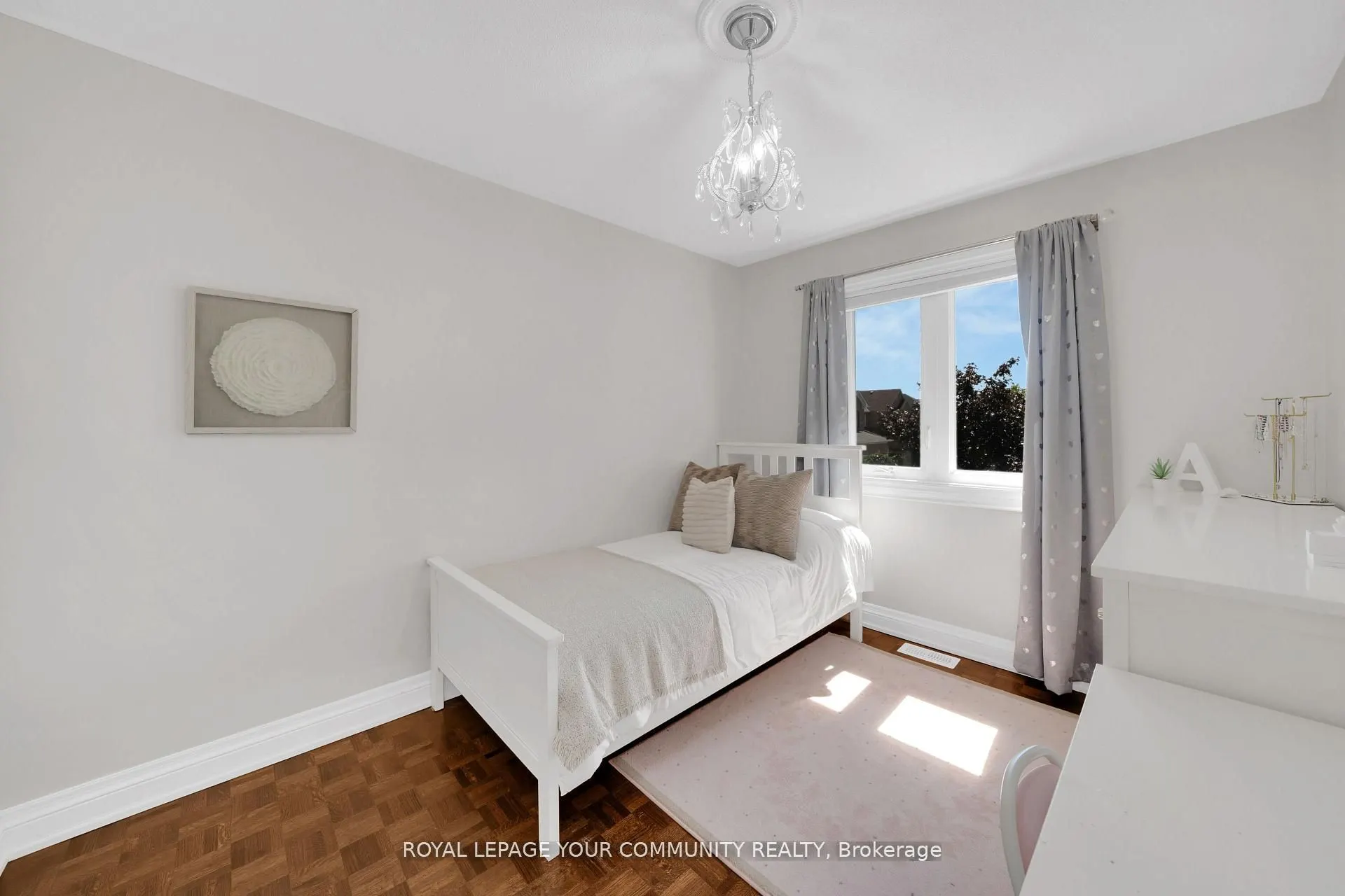 57 Deepsprings Crescent