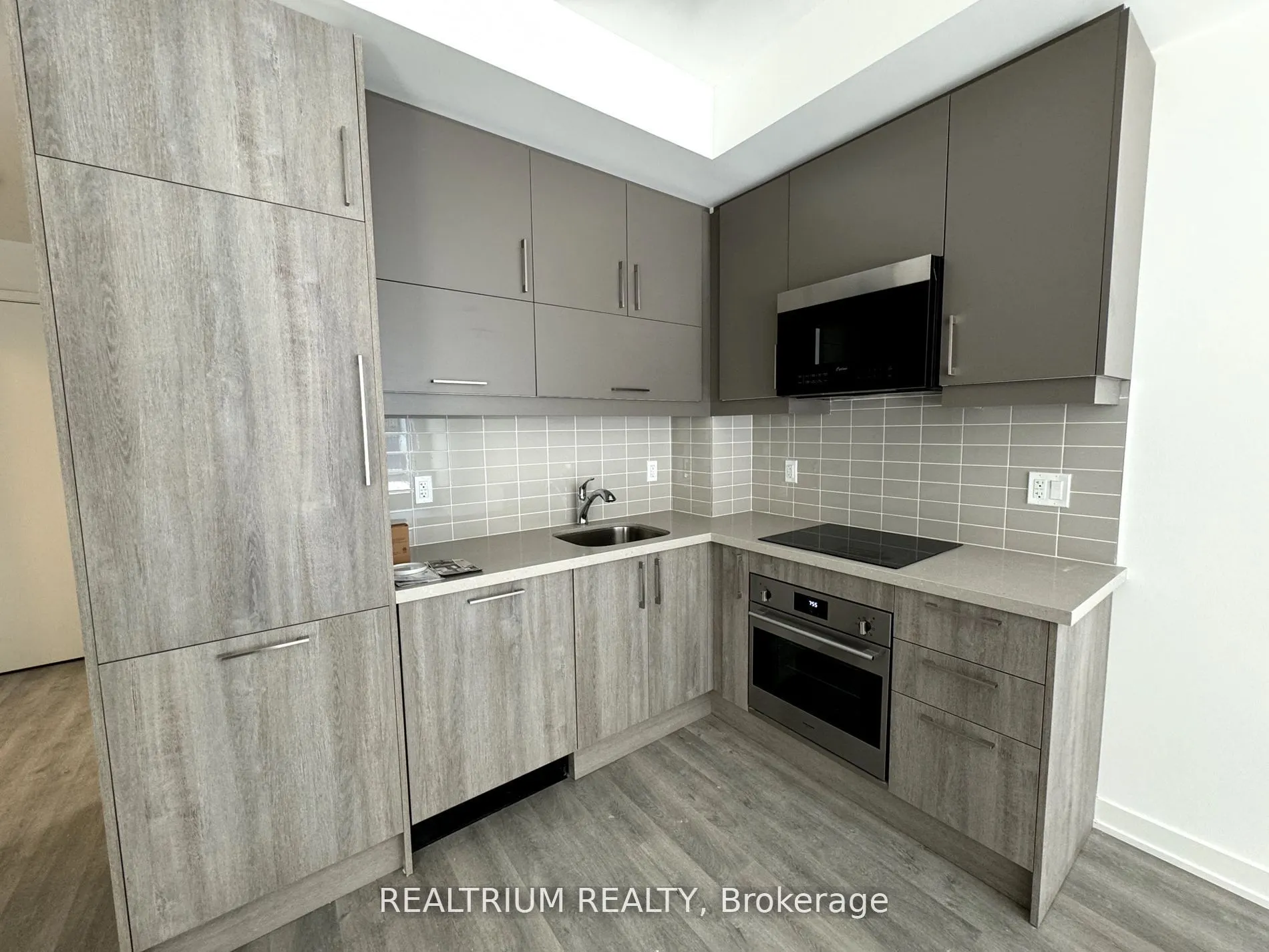 38 Simcoe Promenade, #C302