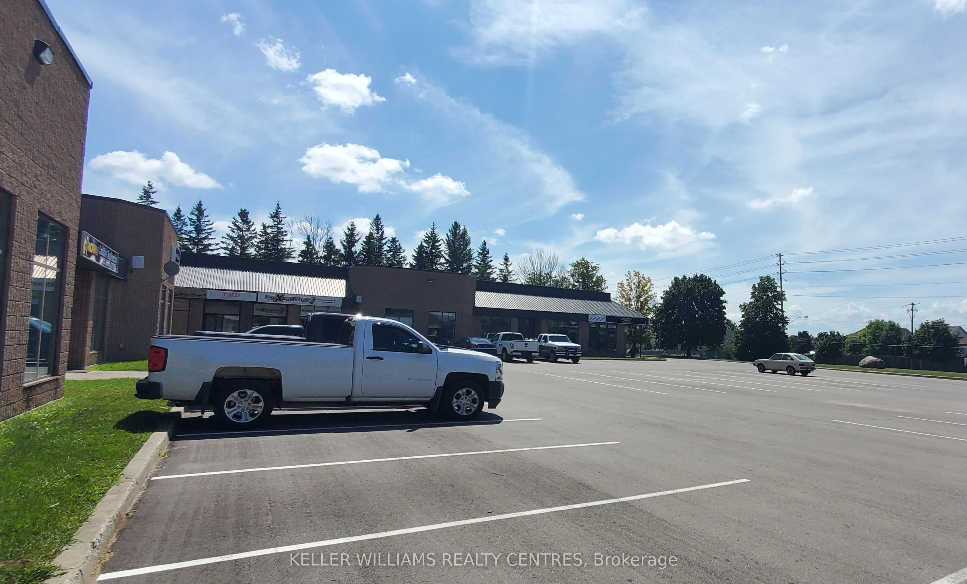 24707 Woodbine Avenue, #6