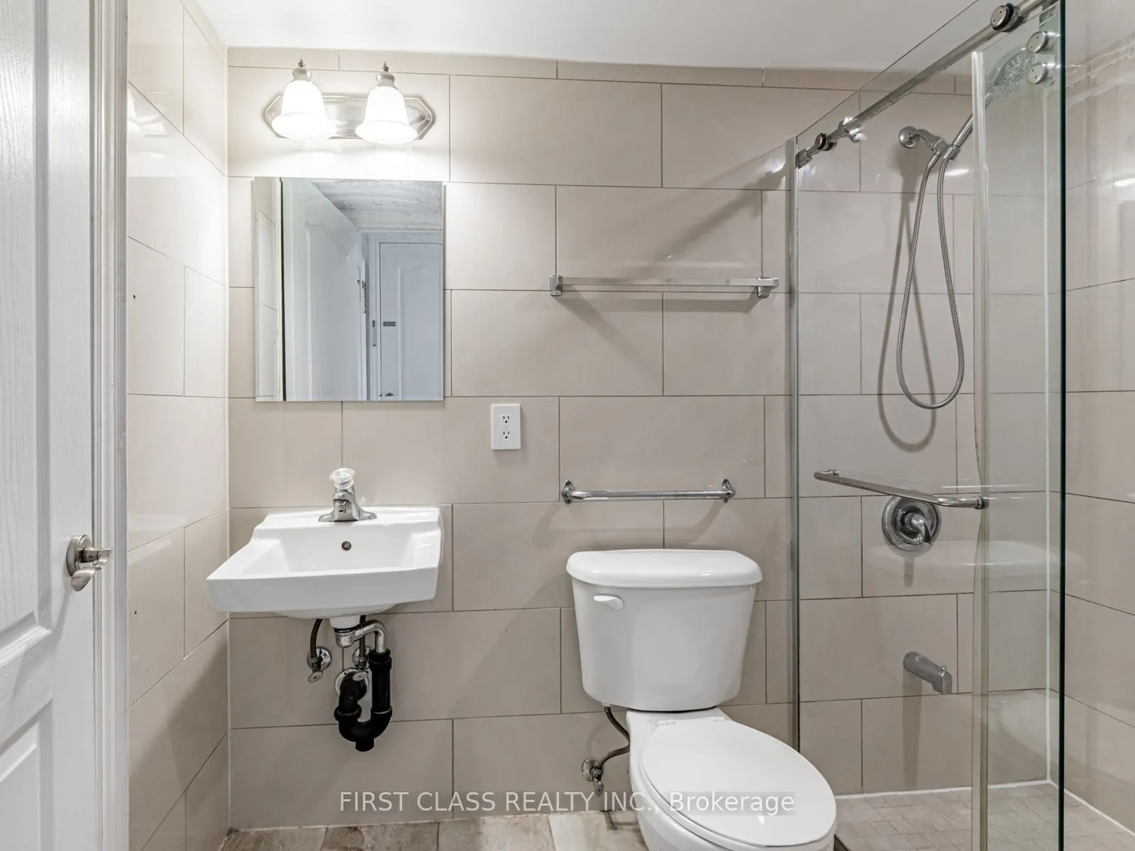 24 Golden Spruce Lane