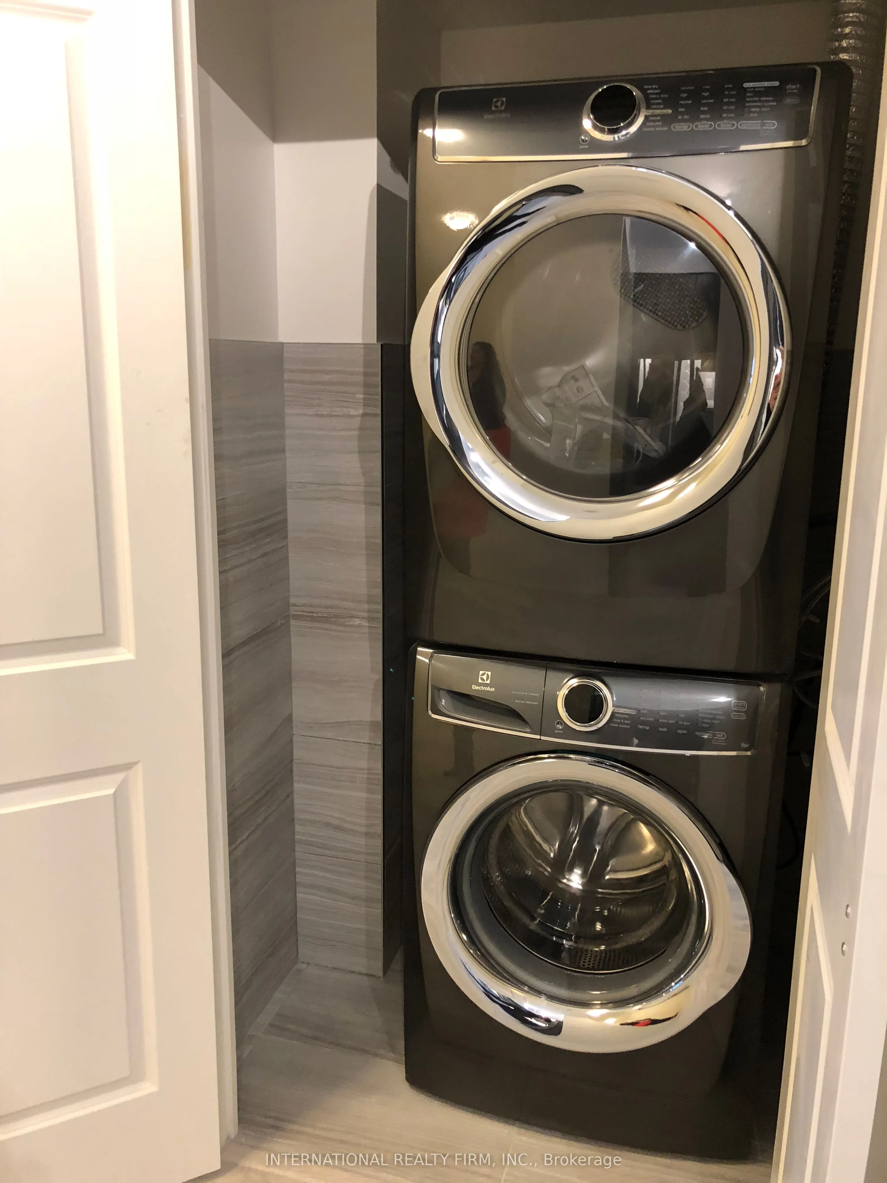 3700 Highway 7, #Lph10