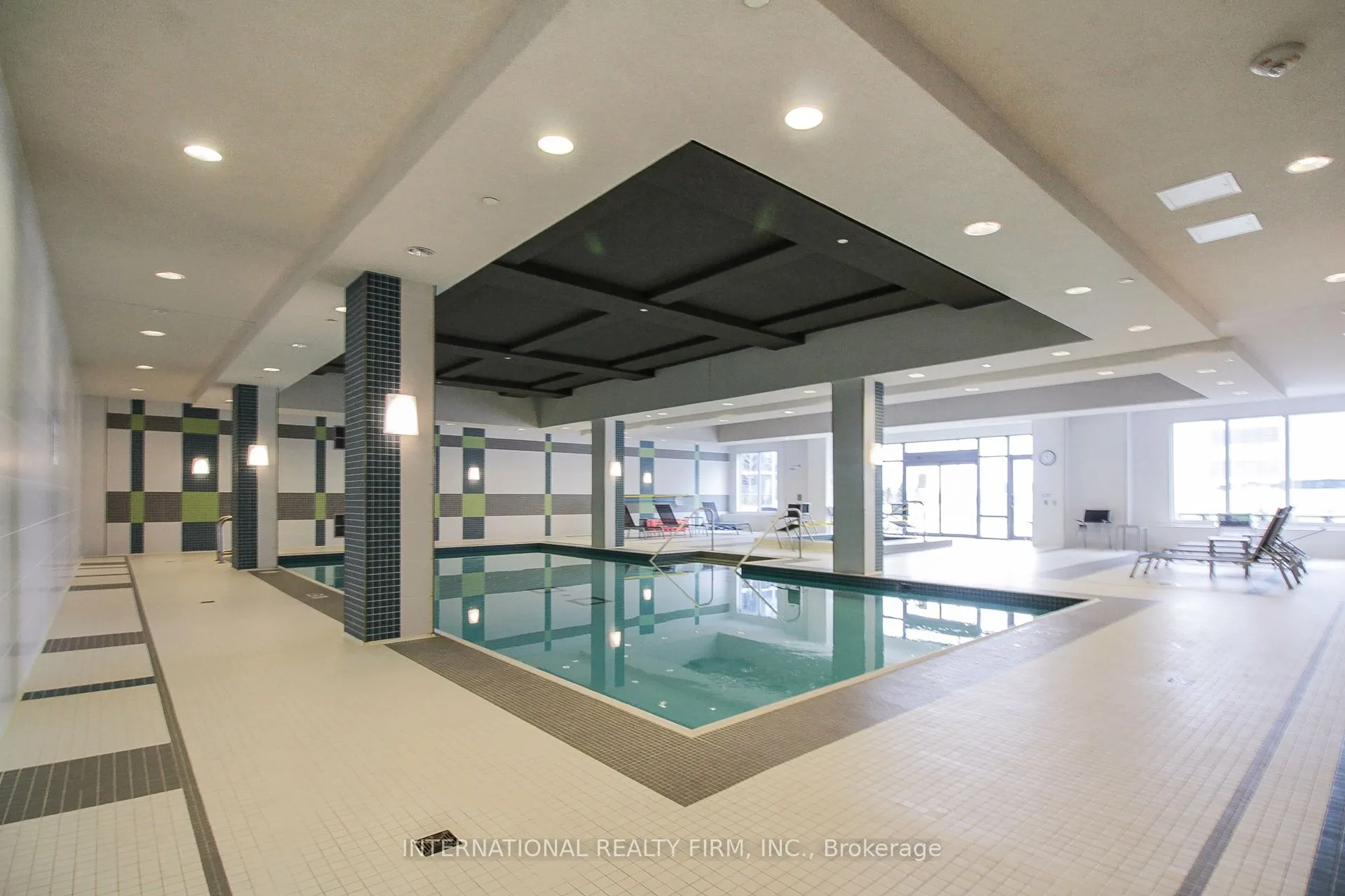 3700 Highway 7, #Lph10