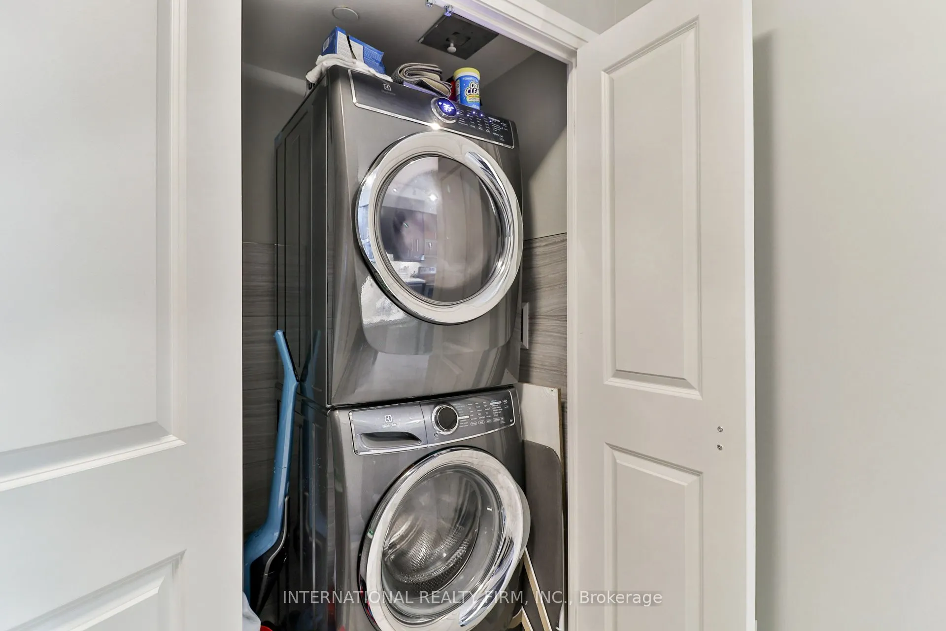 3700 Highway 7, #Lph10