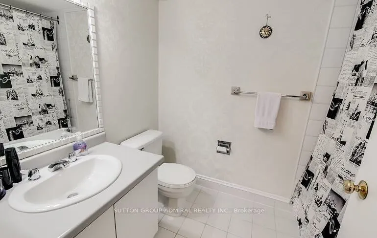 7420 Bathurst Street, #909