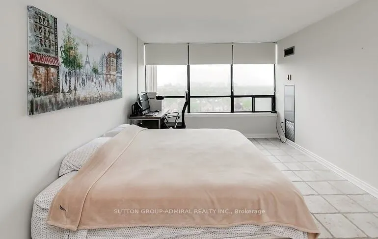 7420 Bathurst Street, #909