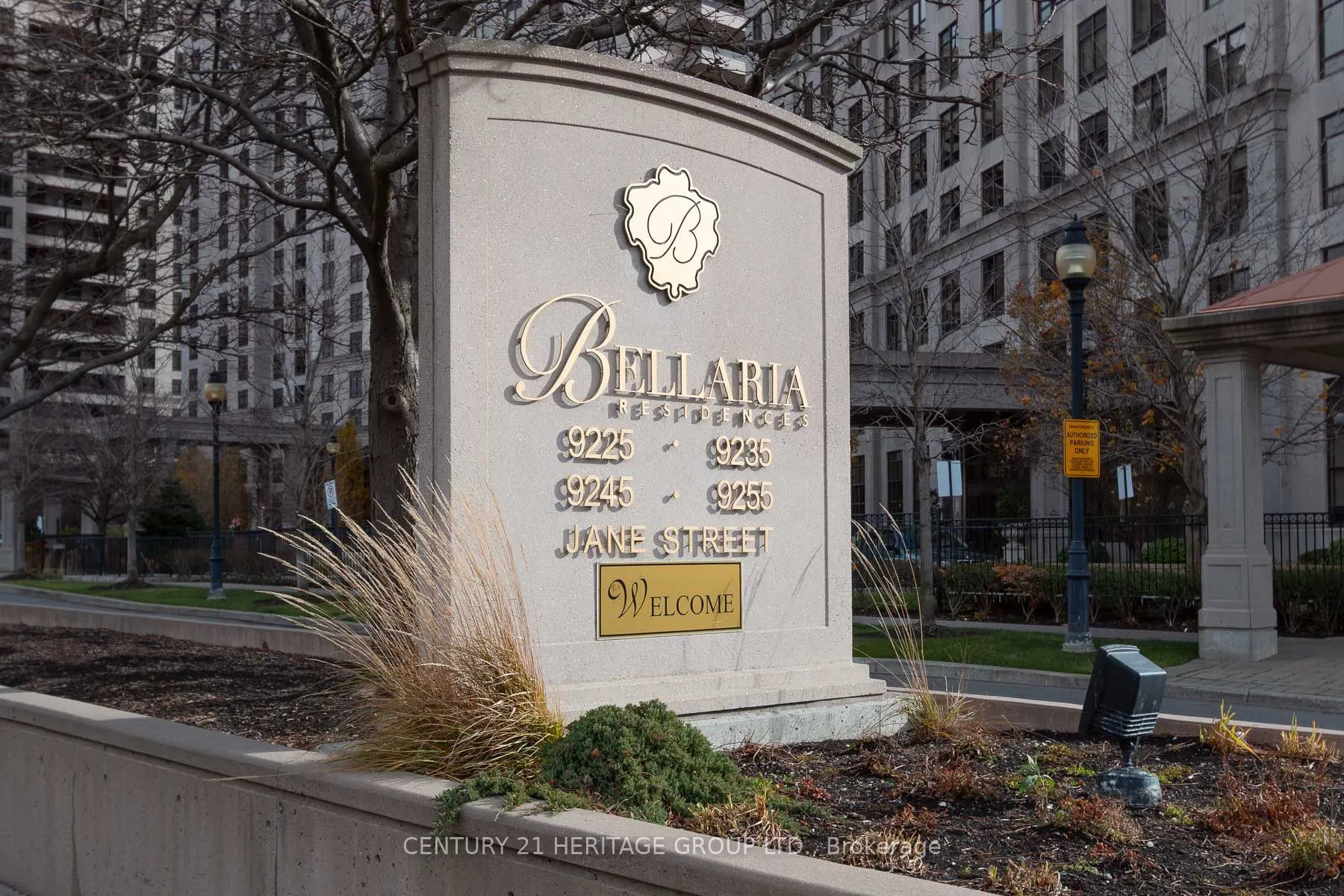 9245 Jane Street, #615