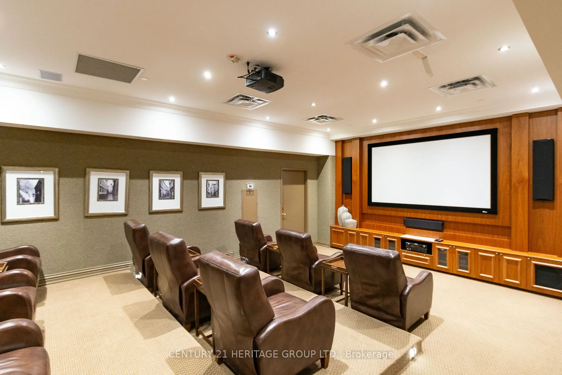 9245 Jane Street, #615