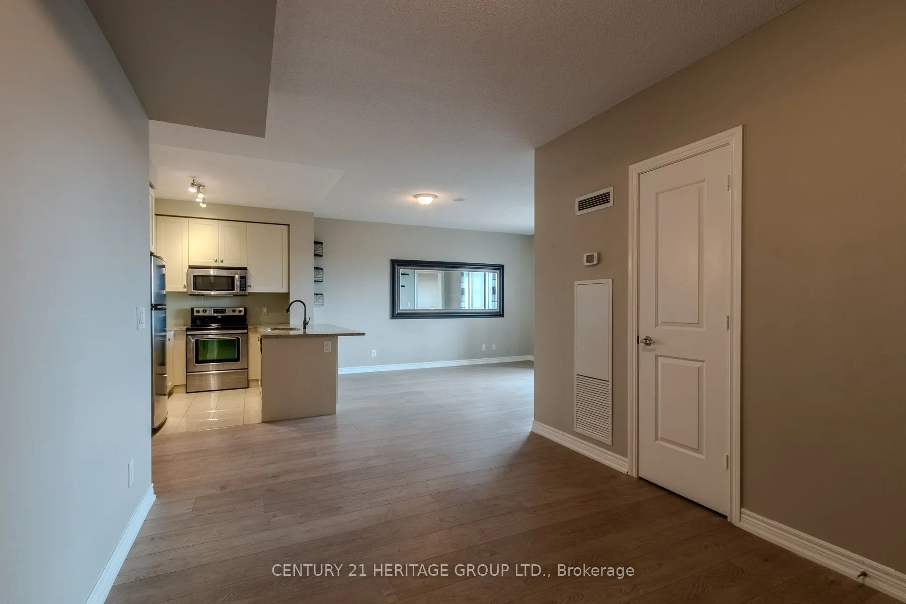 9245 Jane Street, #615