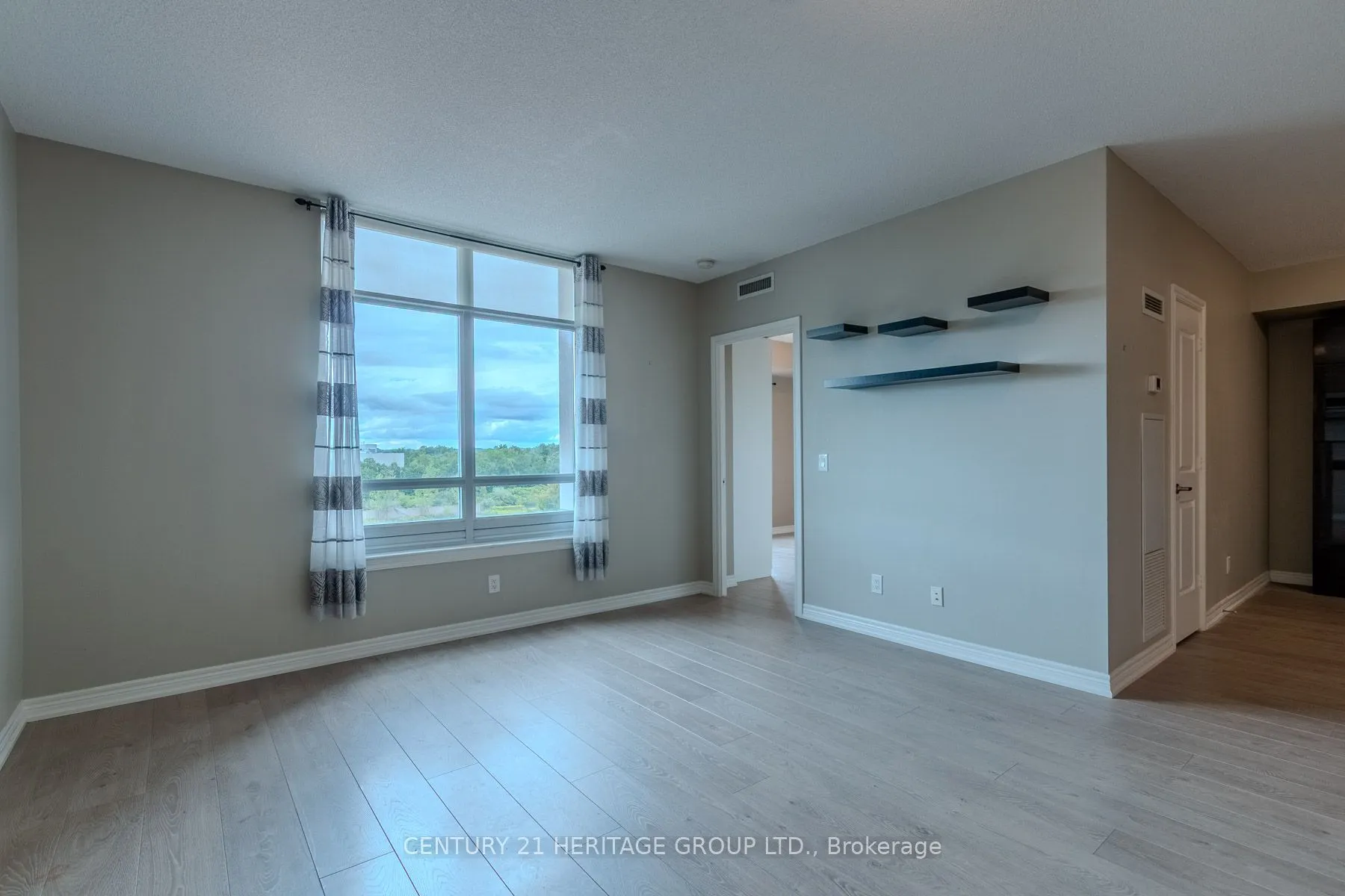 9245 Jane Street, #615