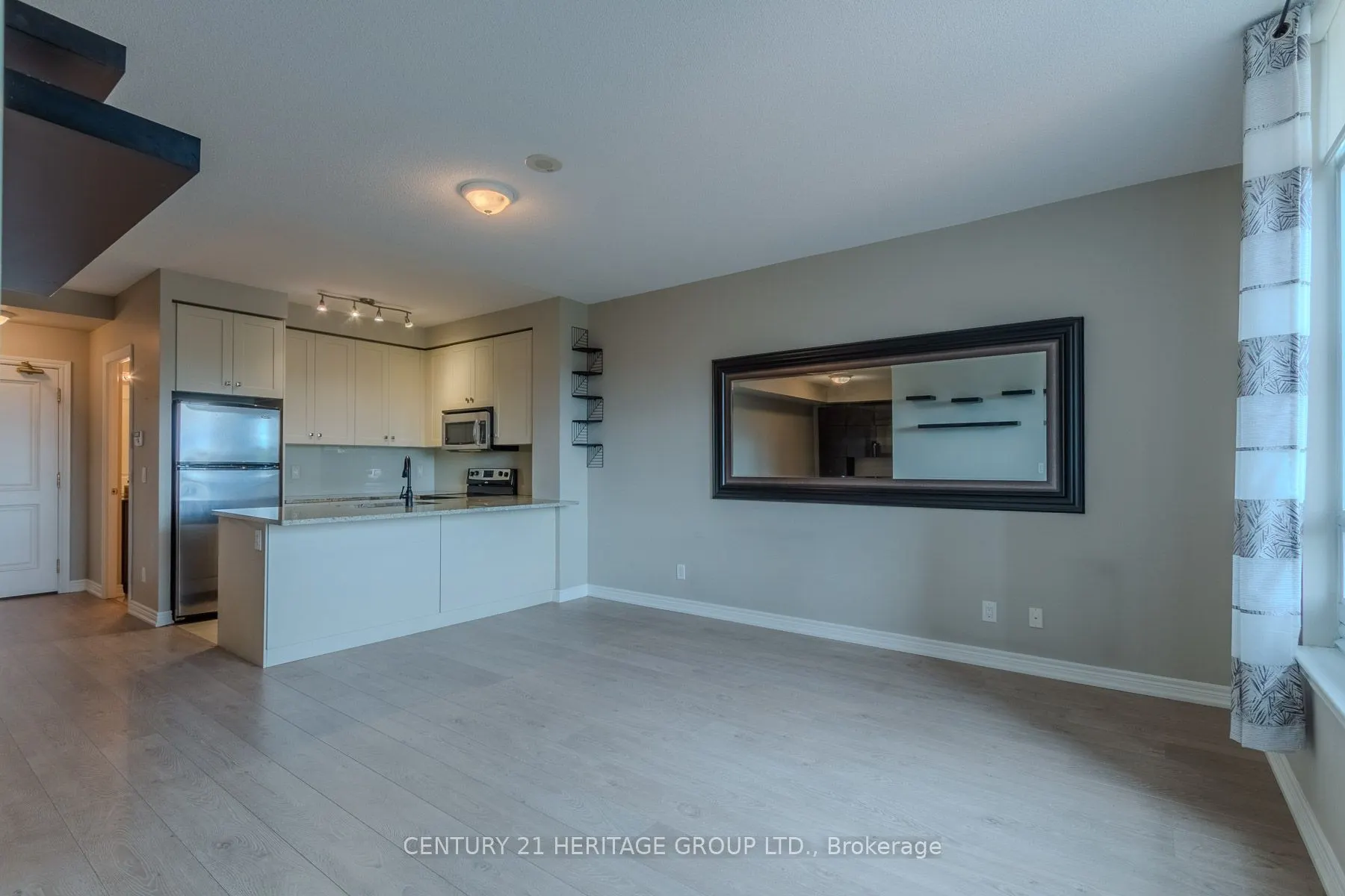 9245 Jane Street, #615
