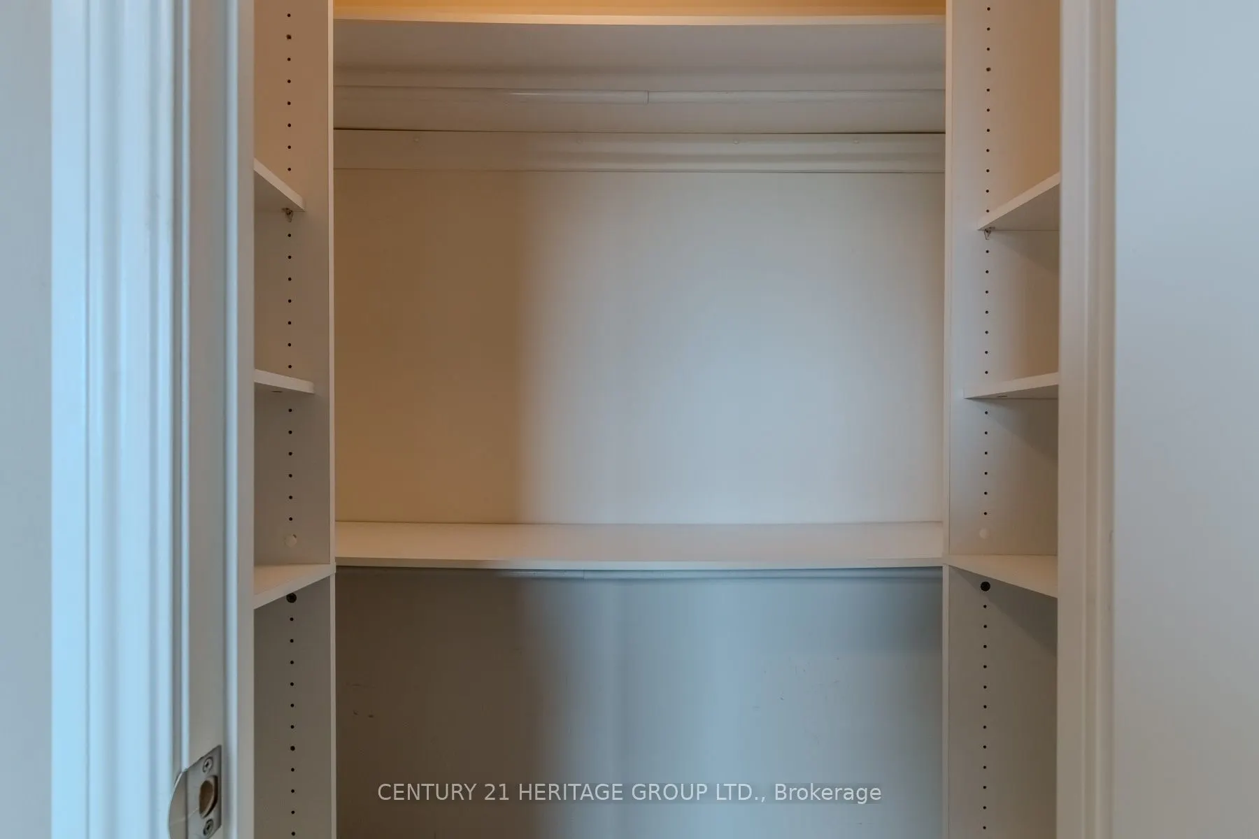 9245 Jane Street, #615