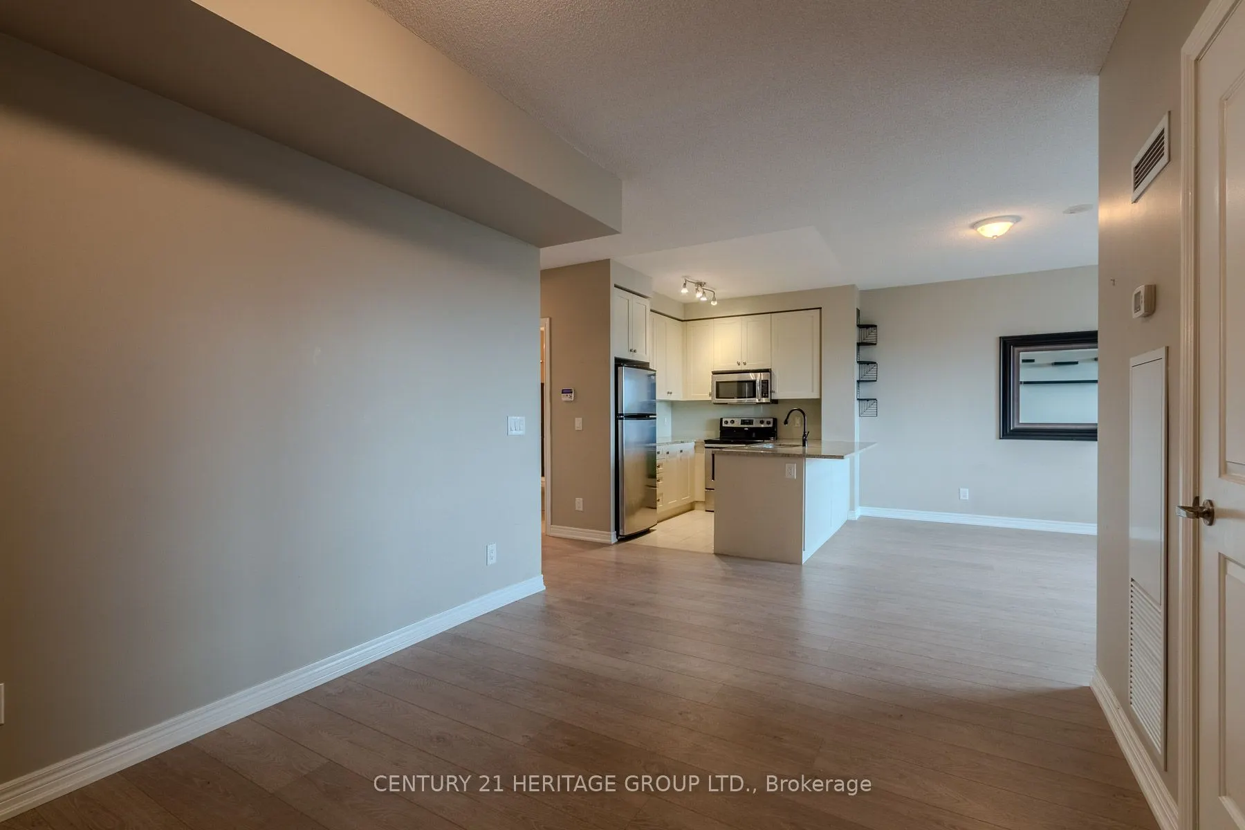 9245 Jane Street, #615