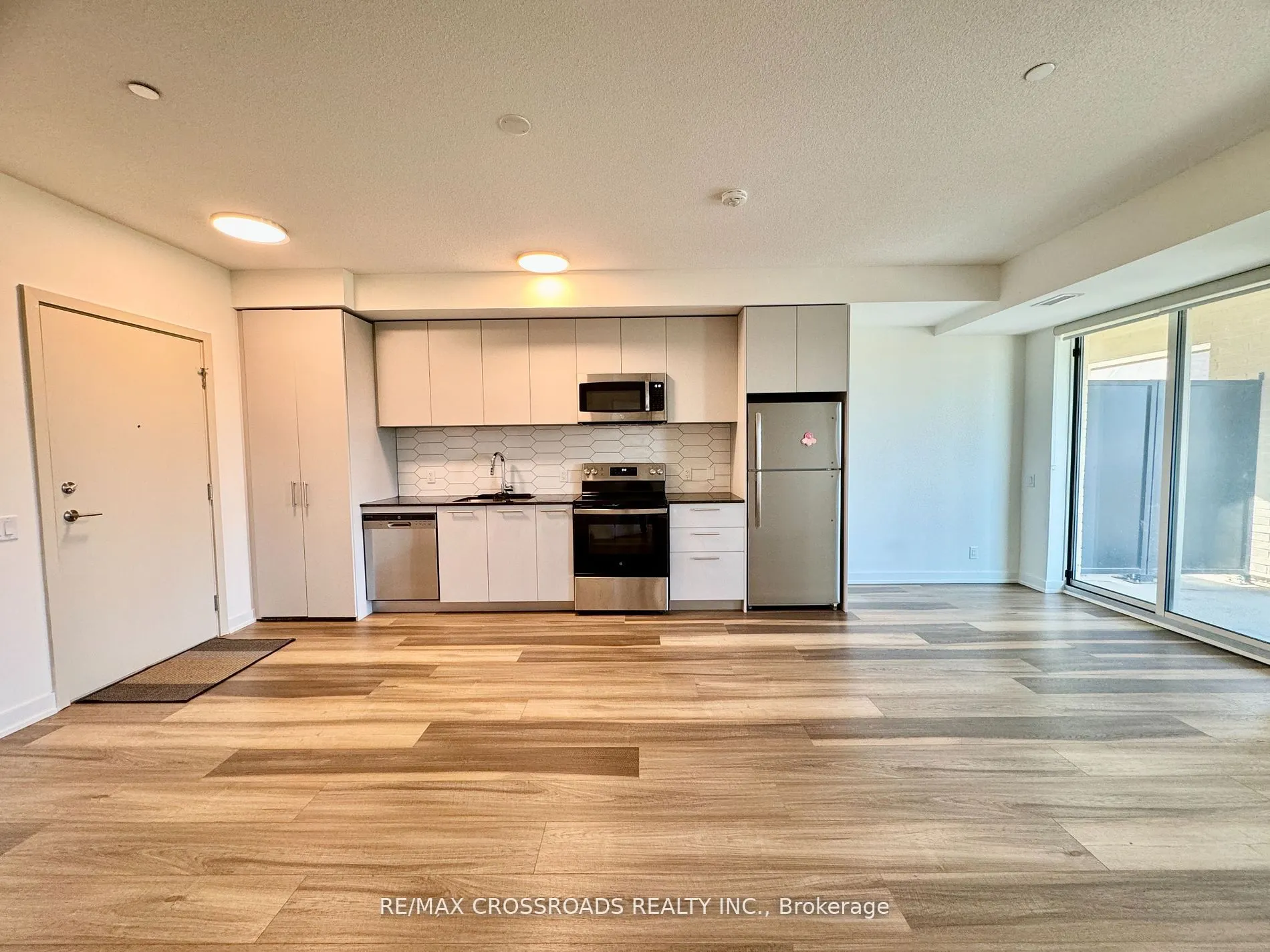 101 Cathedral High Street, #239