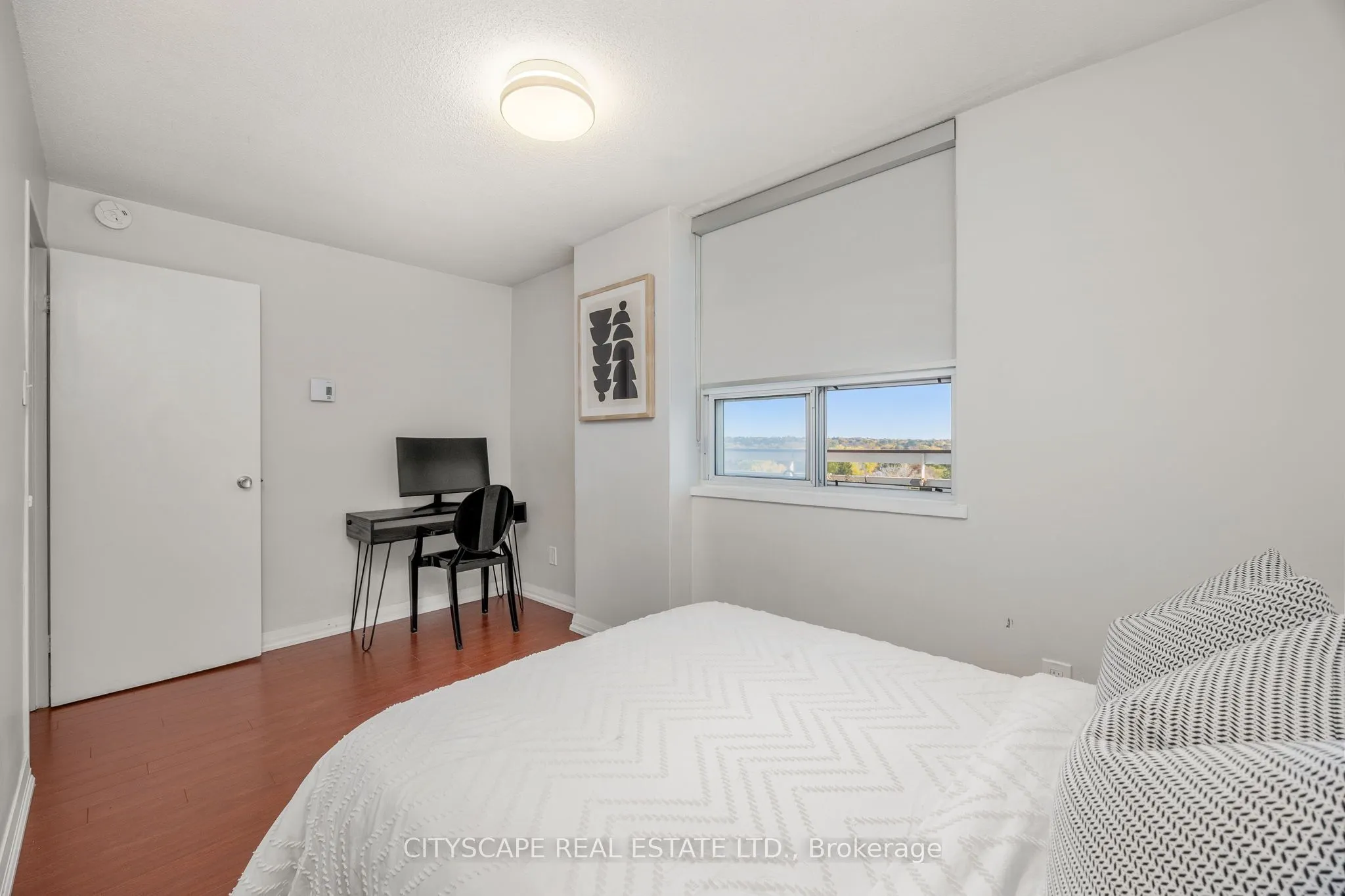 1 Royal Orchard Boulevard, #810