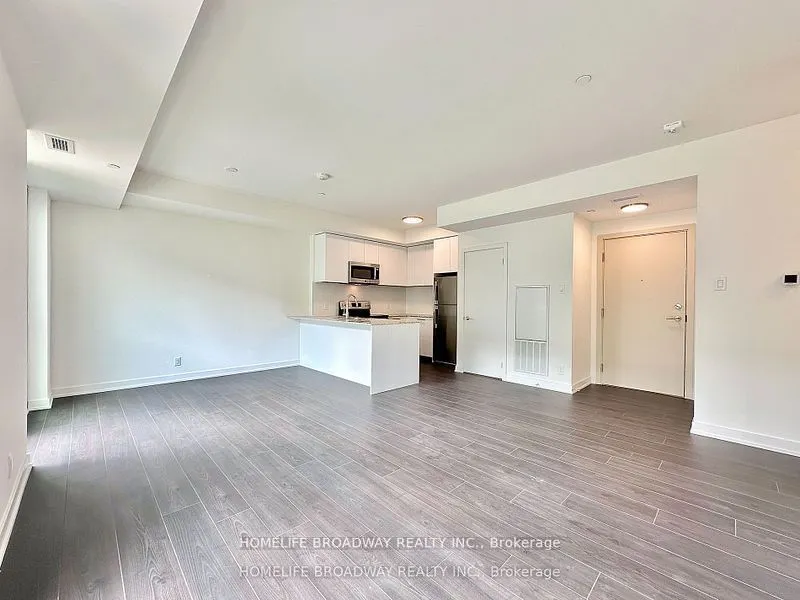 101 Cathedral High Street, #204