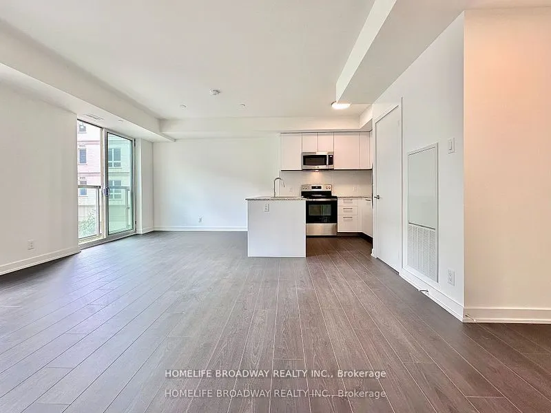 101 Cathedral High Street, #204