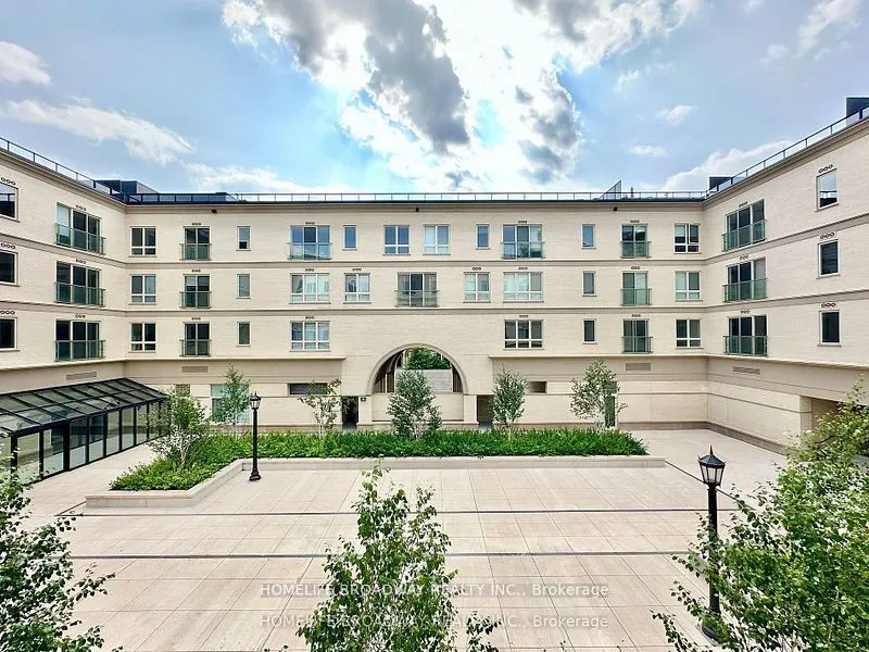 101 Cathedral High Street, #204