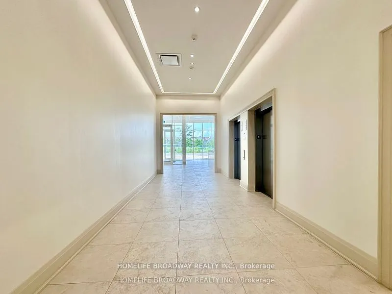 101 Cathedral High Street, #204