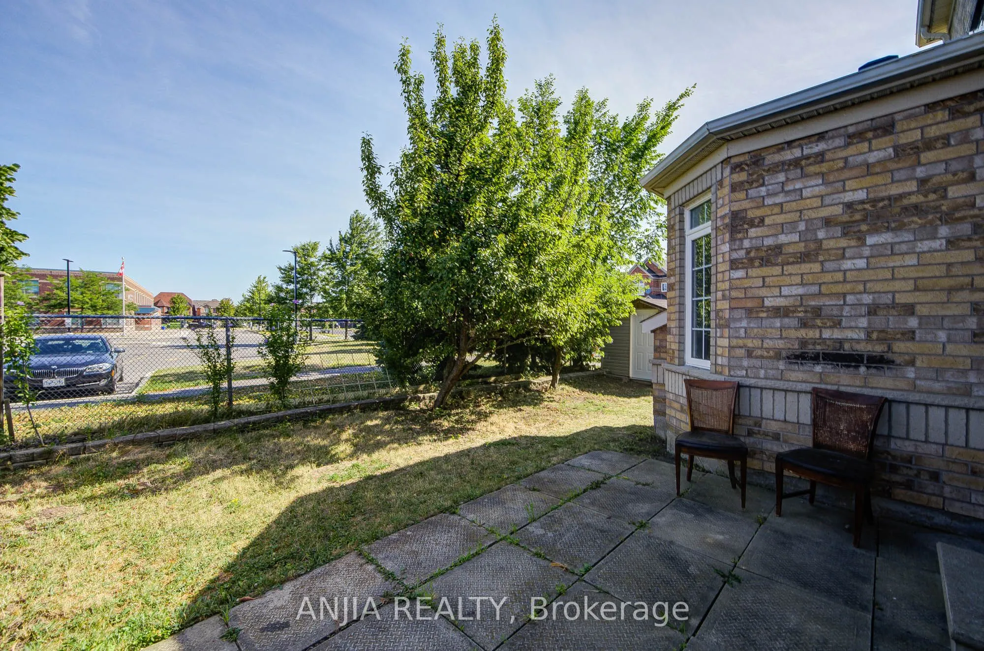 66 Alfred Paterson Drive