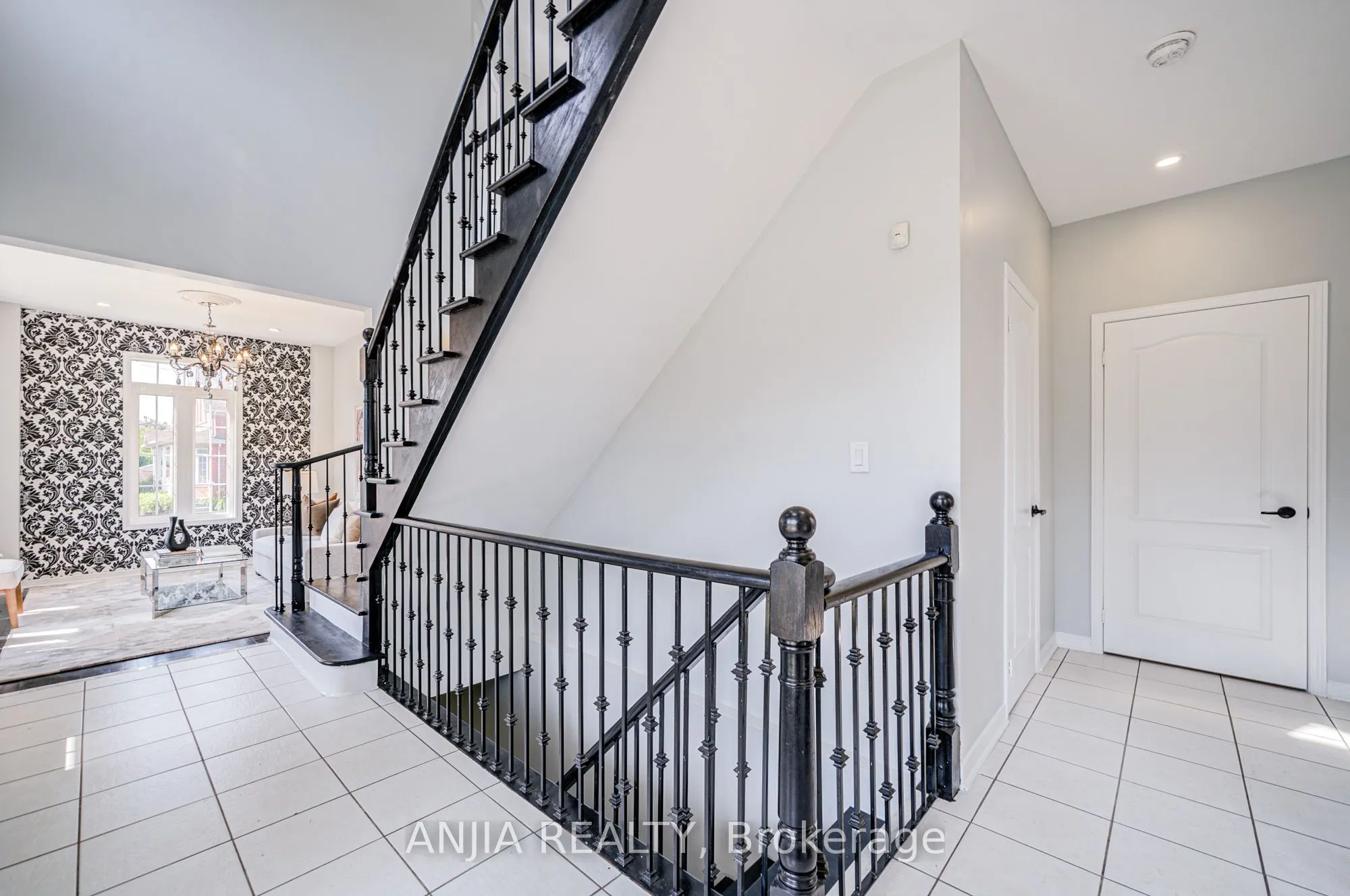 66 Alfred Paterson Drive