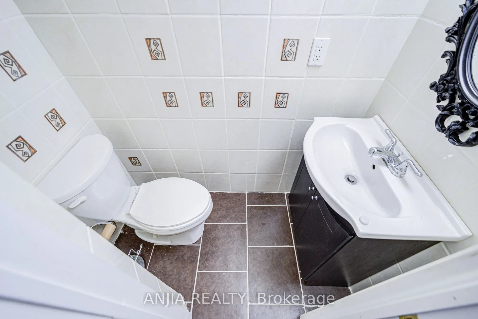 66 Alfred Paterson Drive