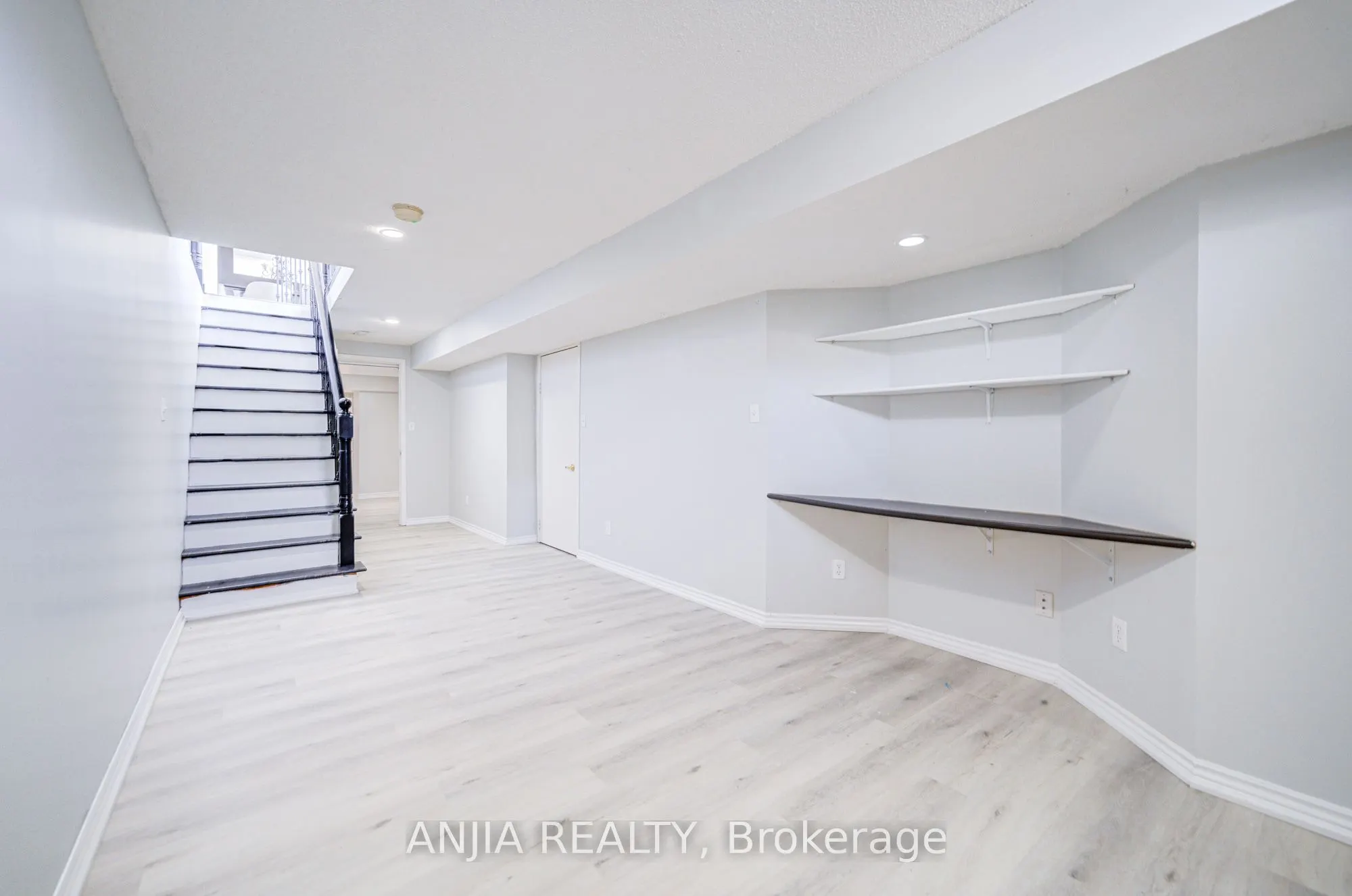 66 Alfred Paterson Drive