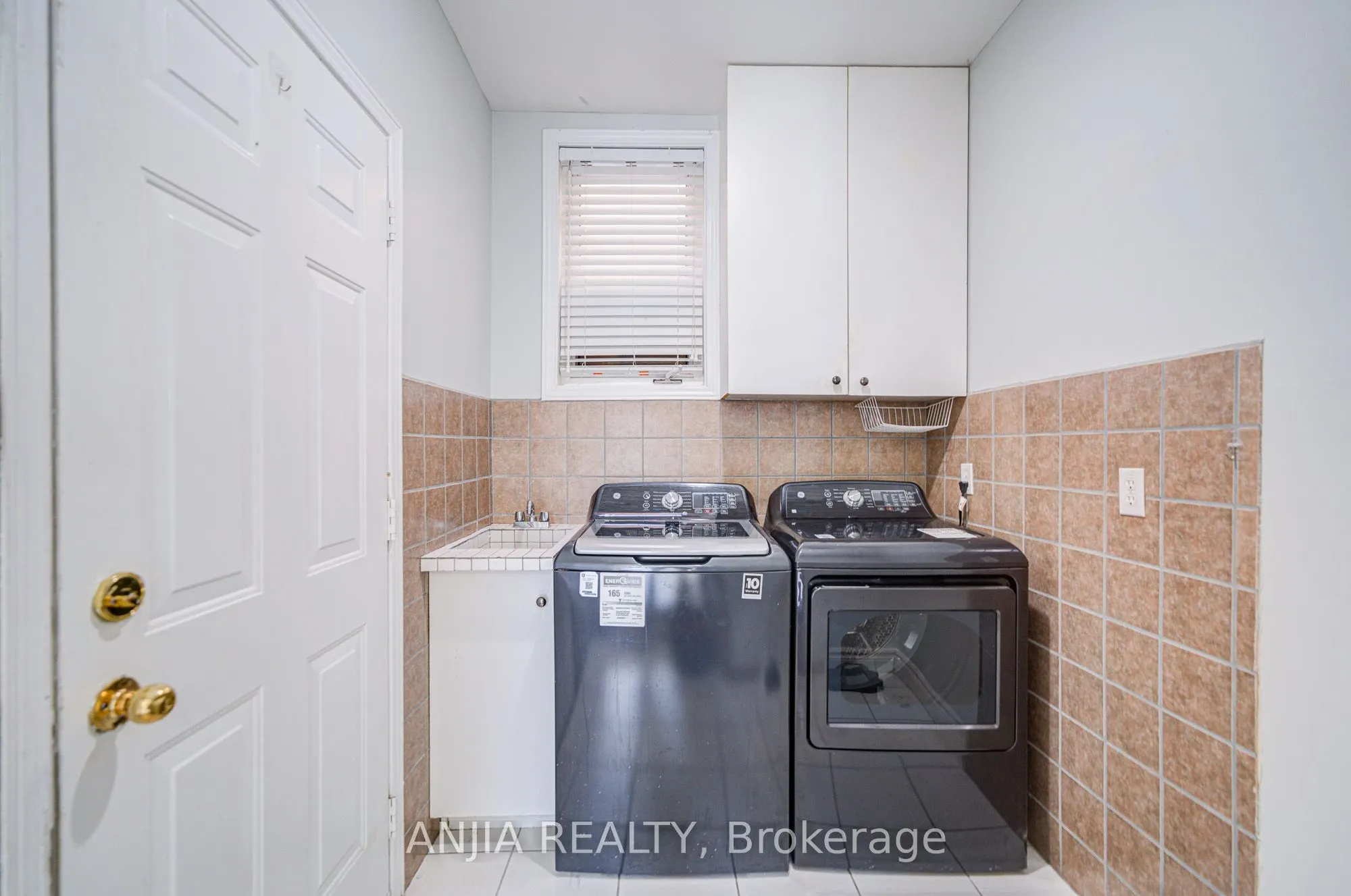 66 Alfred Paterson Drive