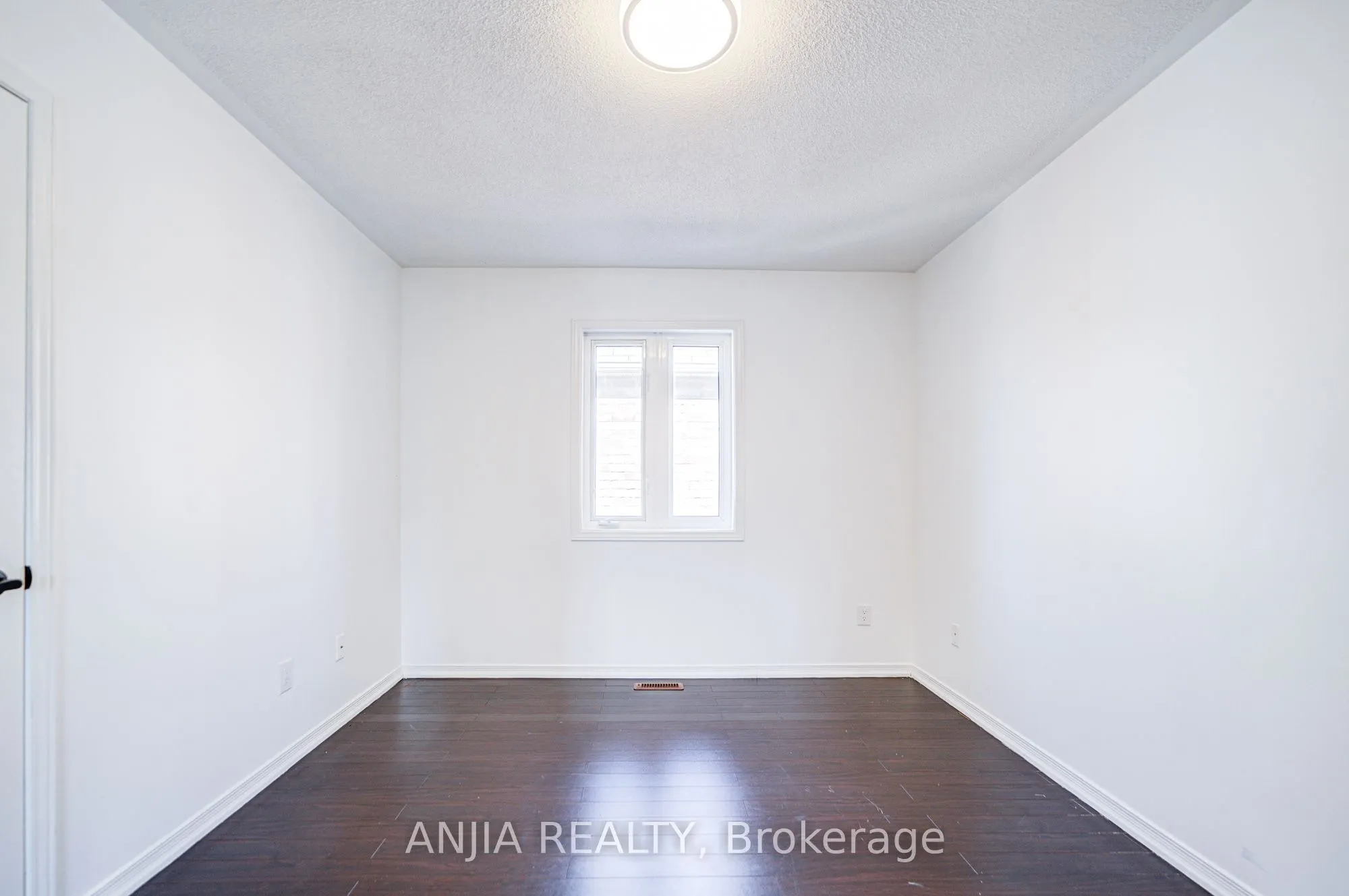 66 Alfred Paterson Drive