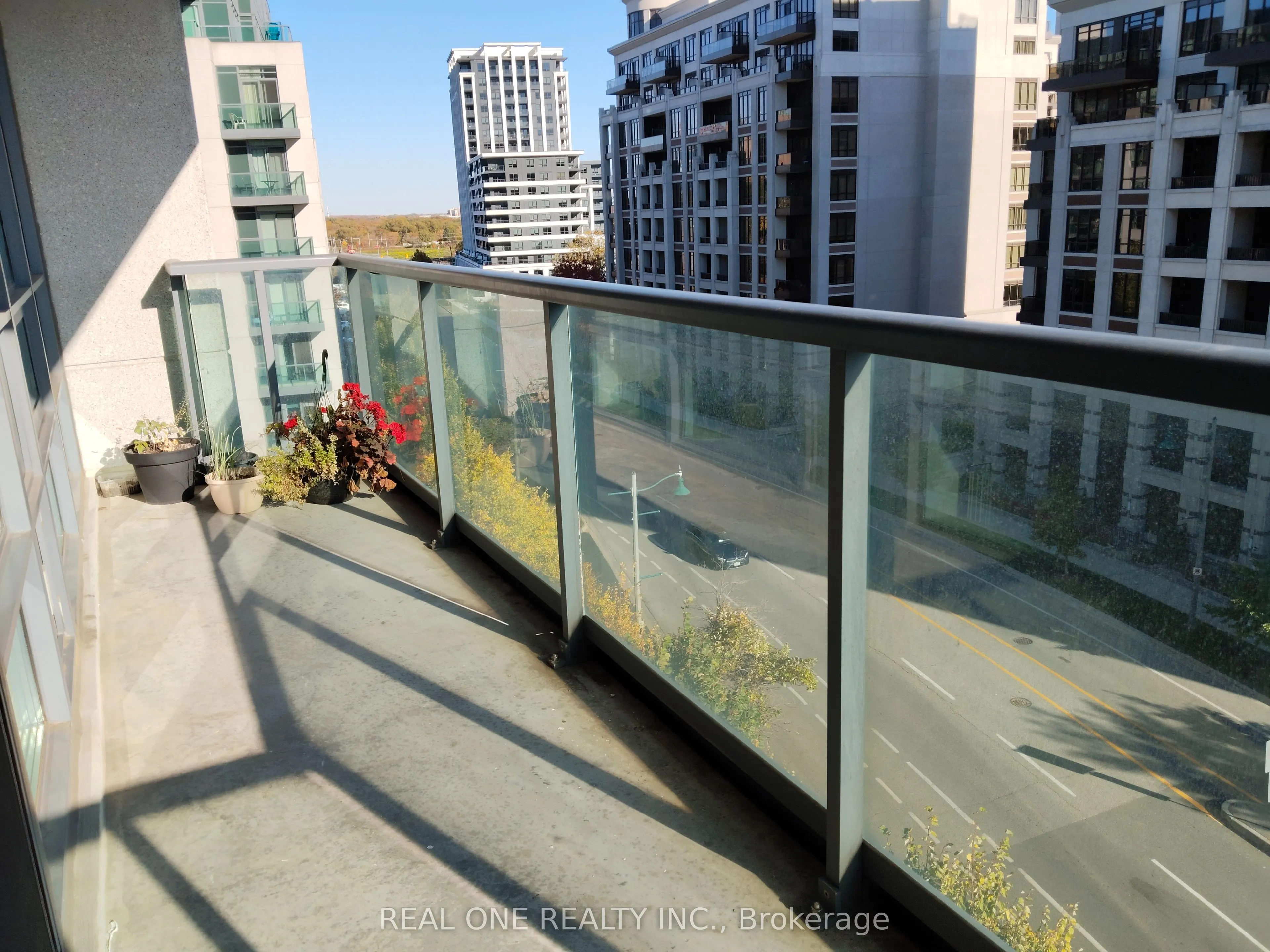 75 South Town Centre Boulevard, #703