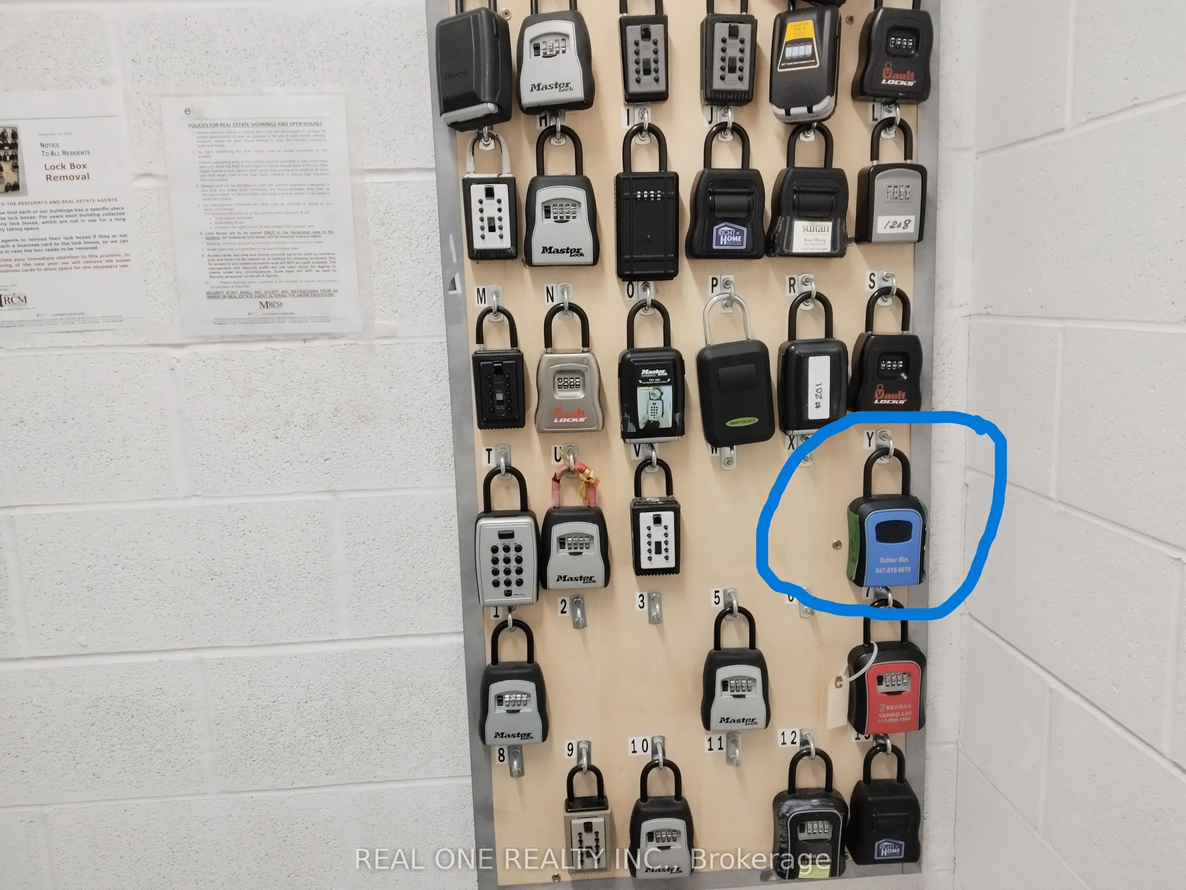 75 South Town Centre Boulevard, #703