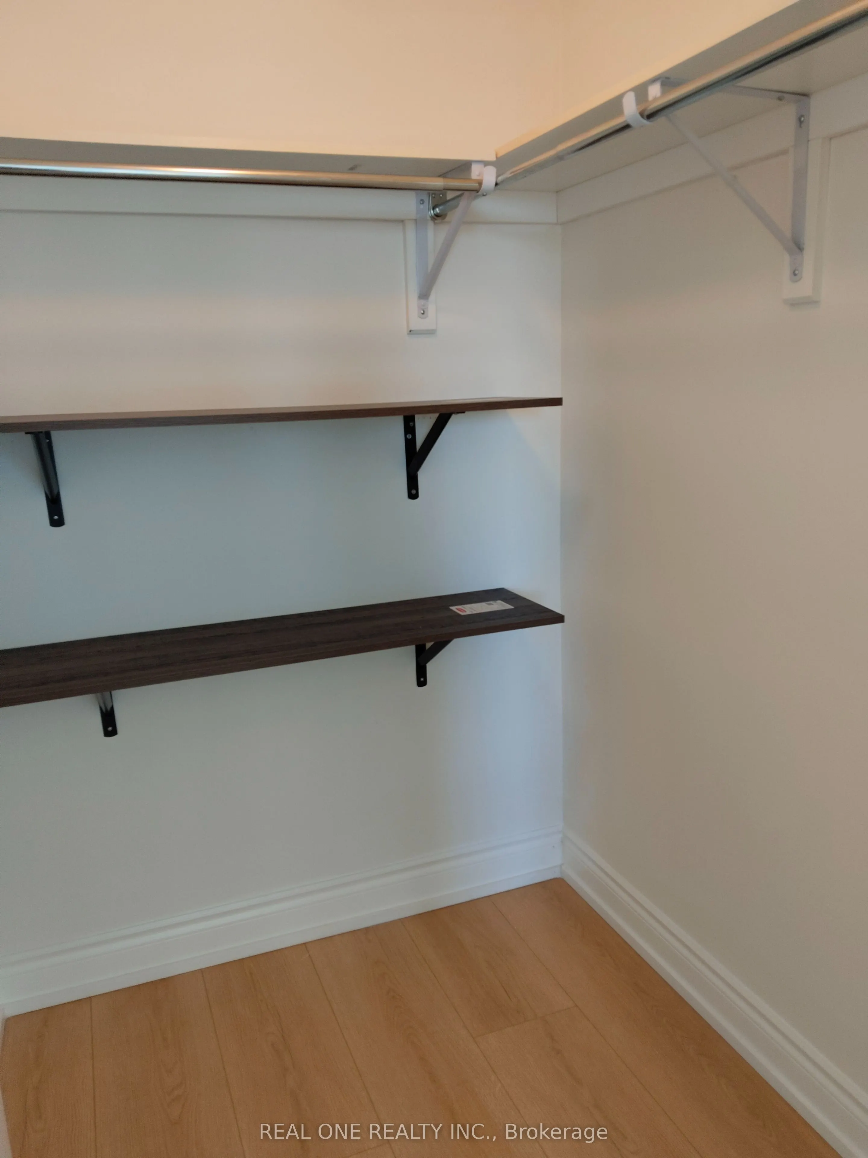 75 South Town Centre Boulevard, #703