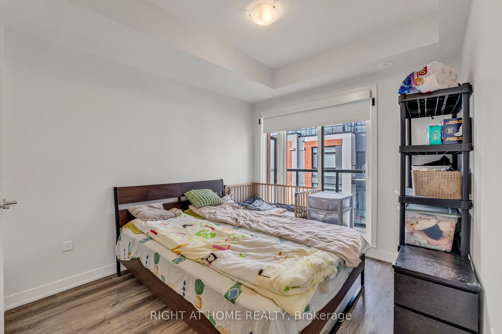 2 Steckley House Lane, #907