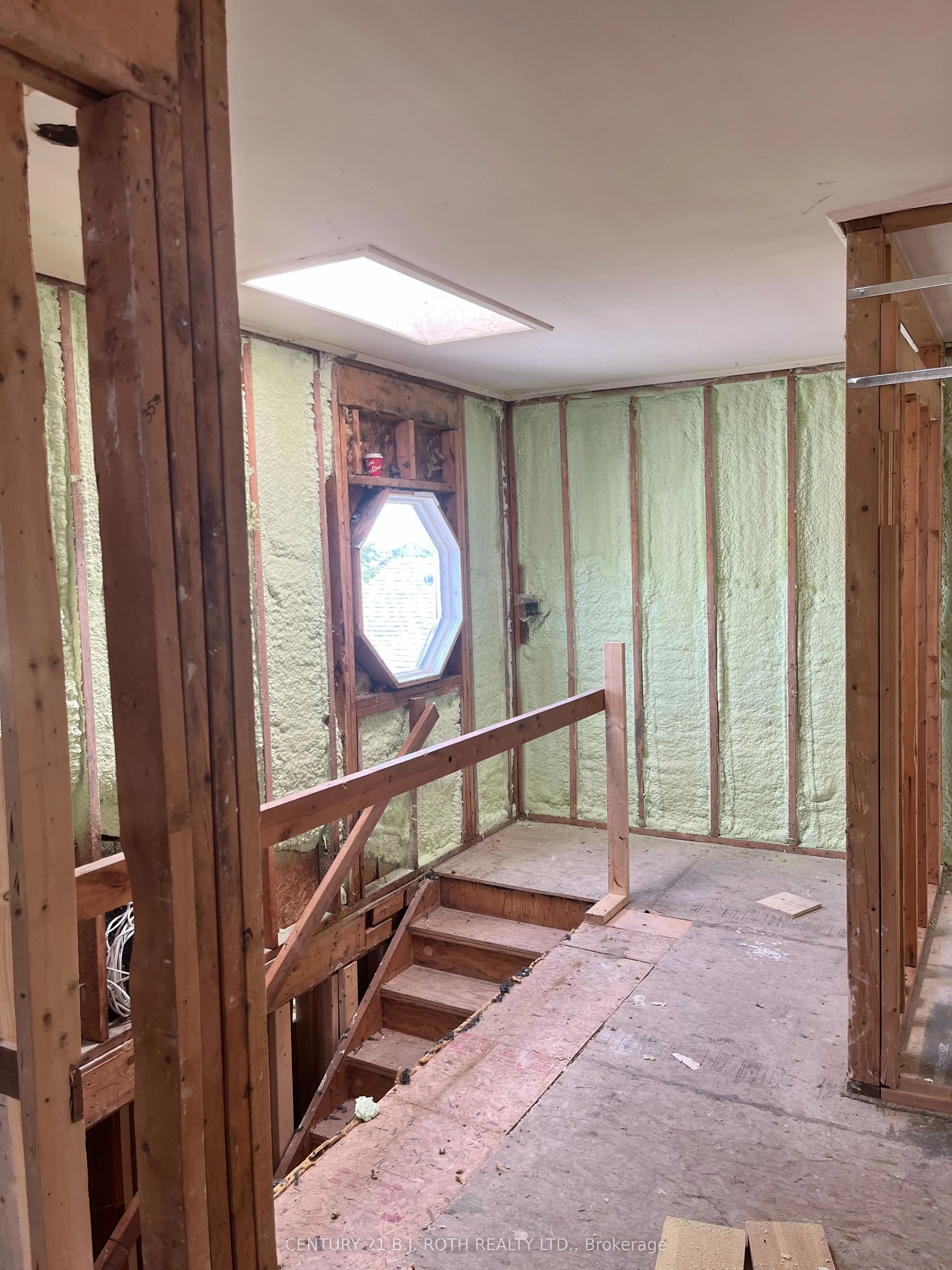 412 Limerick Crescent