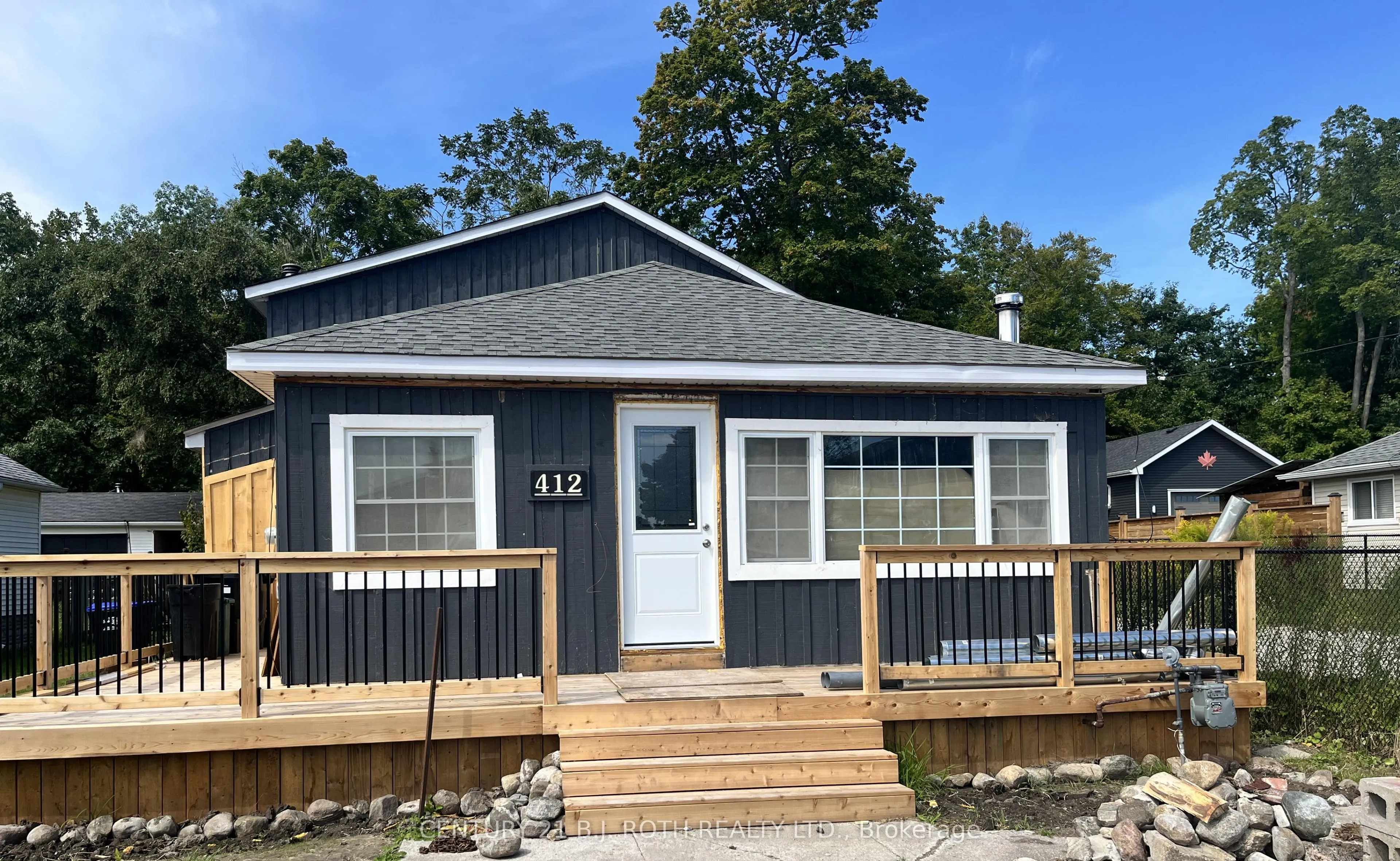 412 Limerick Crescent