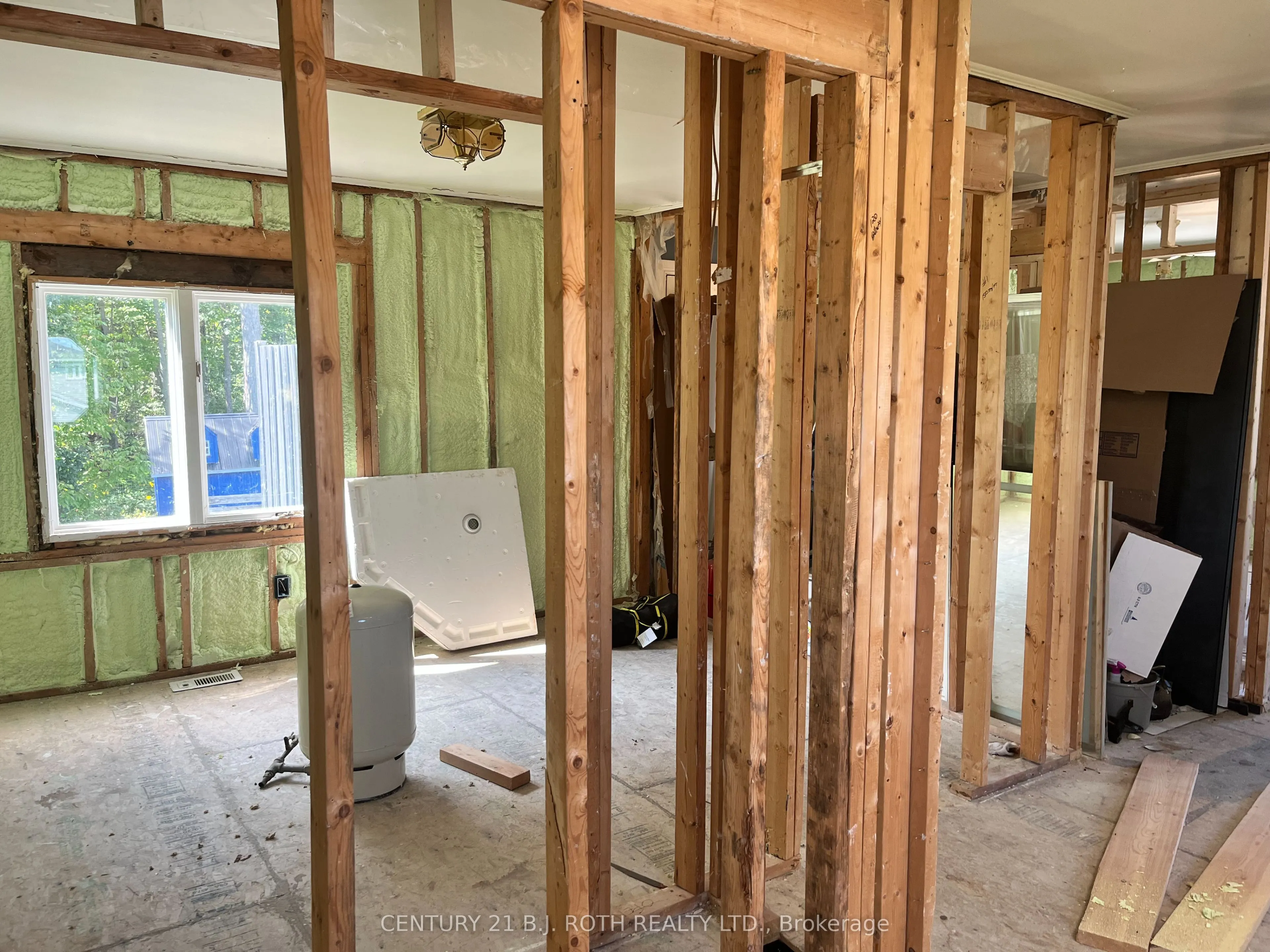 412 Limerick Crescent