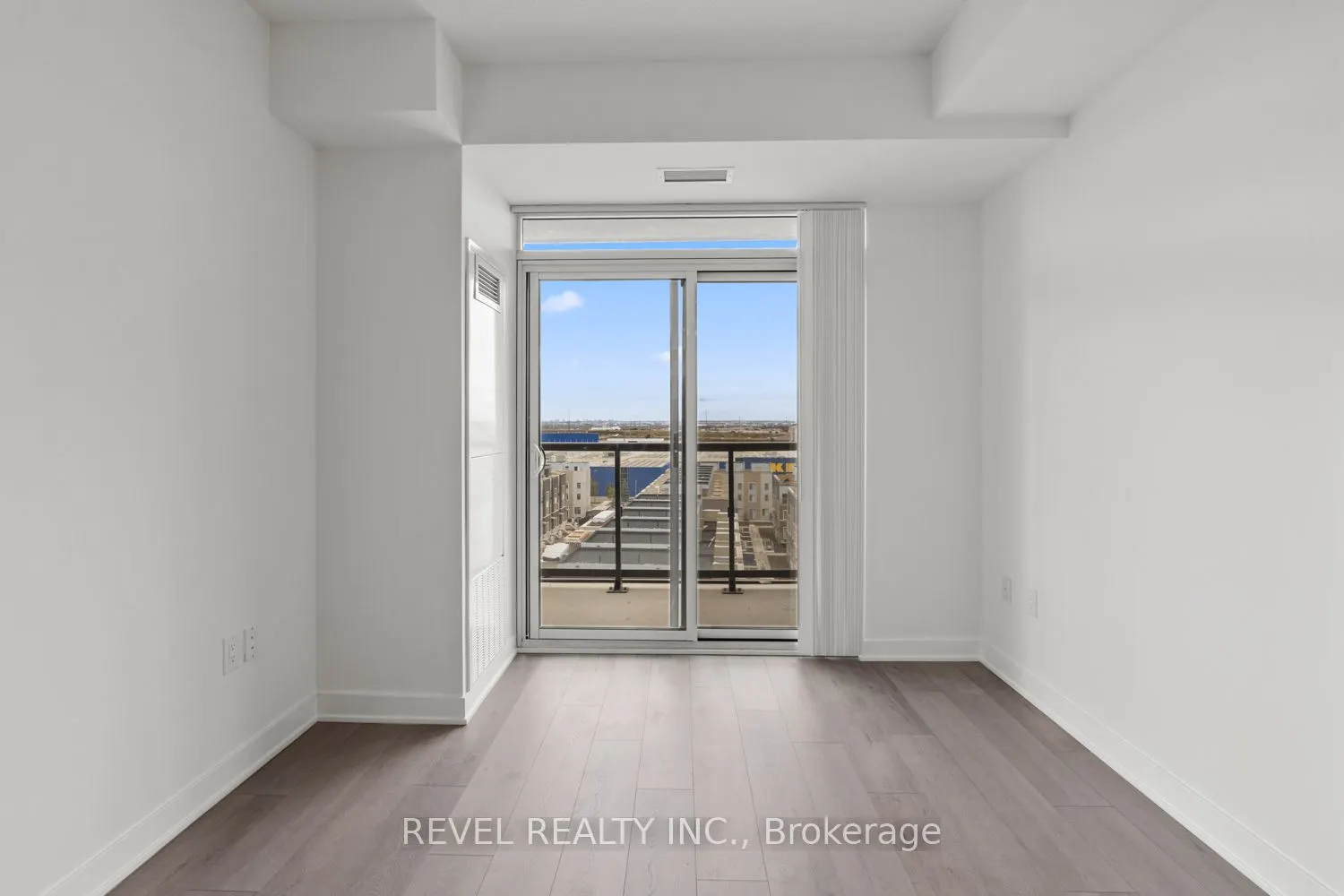 60 Honeycrisp Crescent, #720