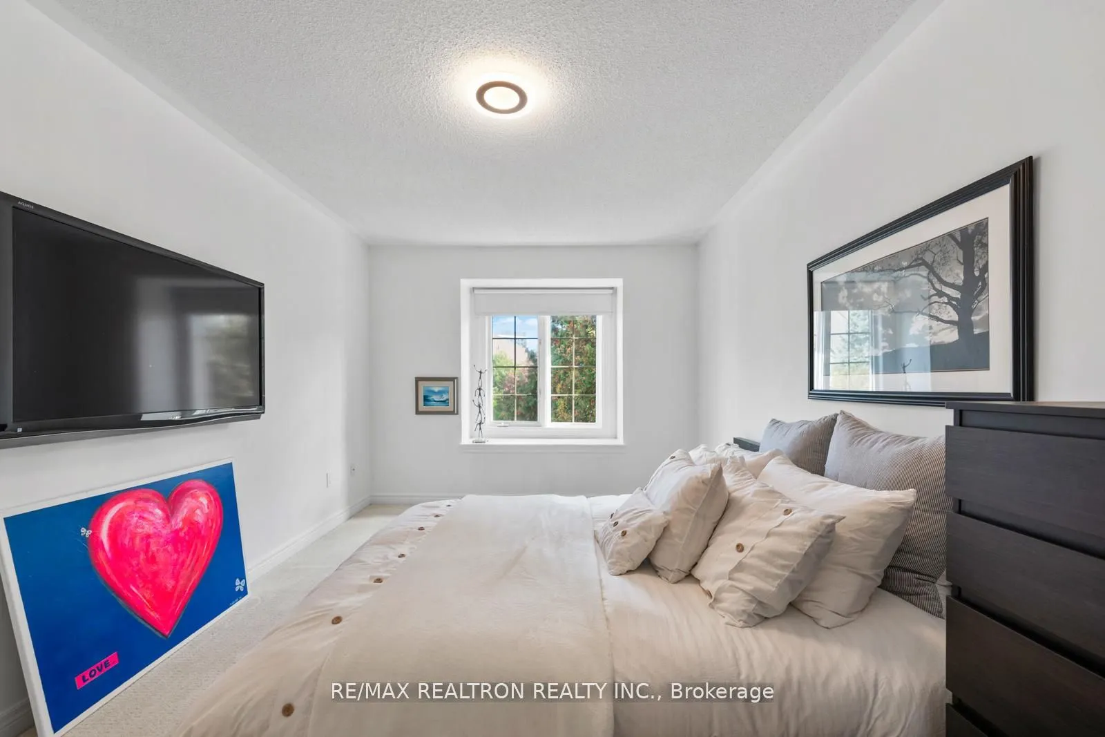 136 Kingsbridge Circle