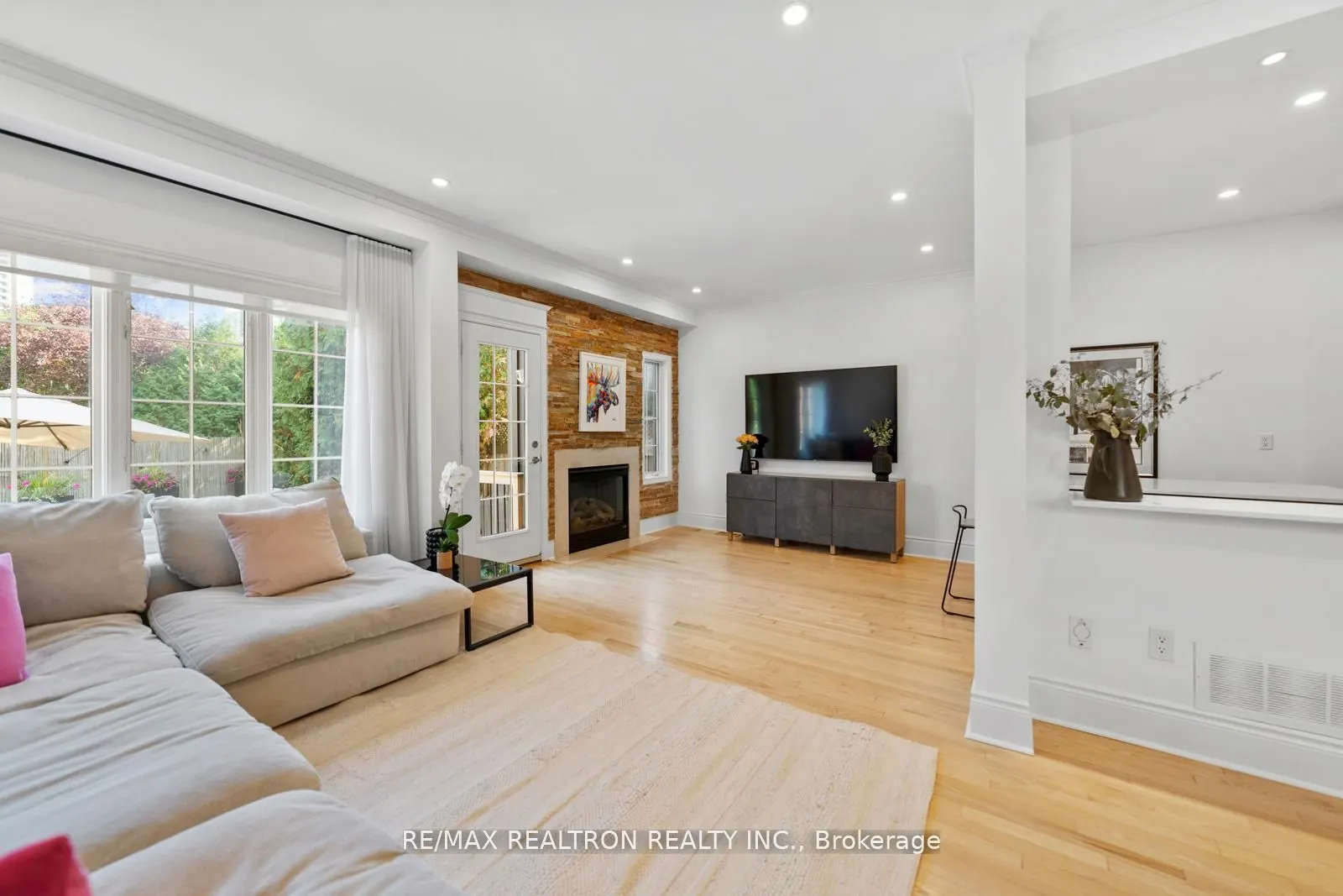 136 Kingsbridge Circle