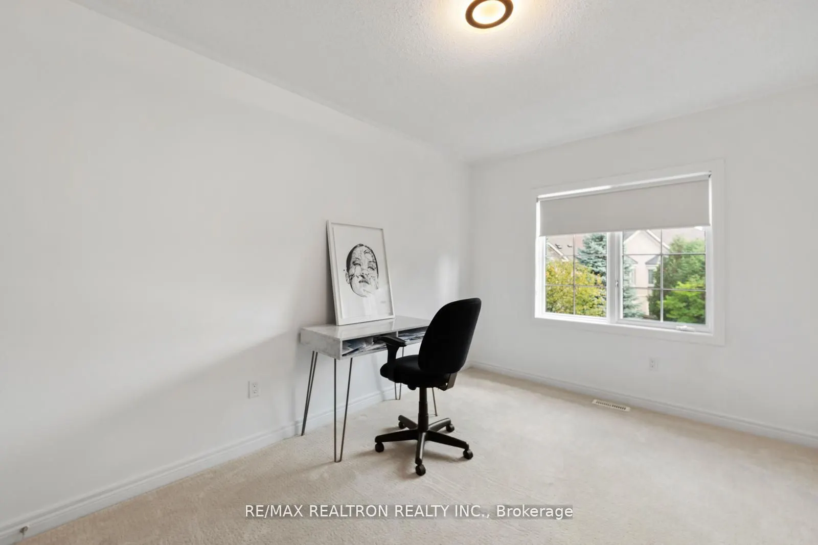 136 Kingsbridge Circle