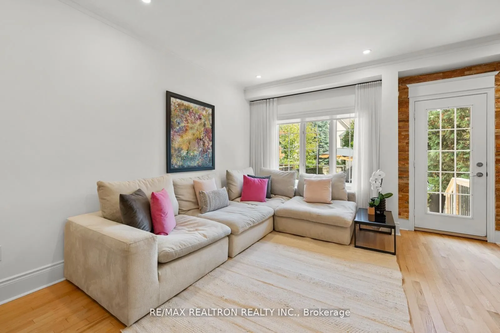 136 Kingsbridge Circle