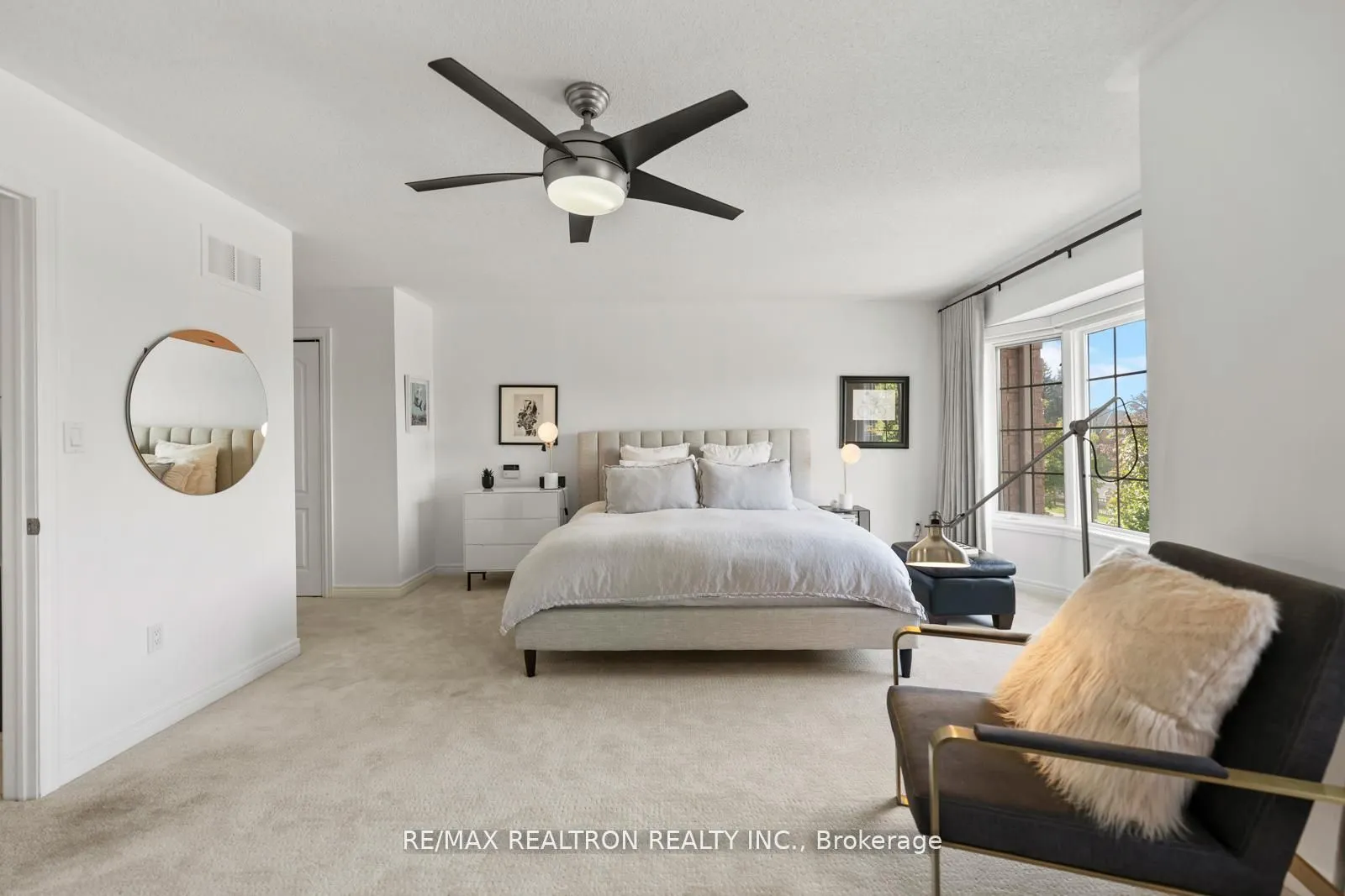 136 Kingsbridge Circle