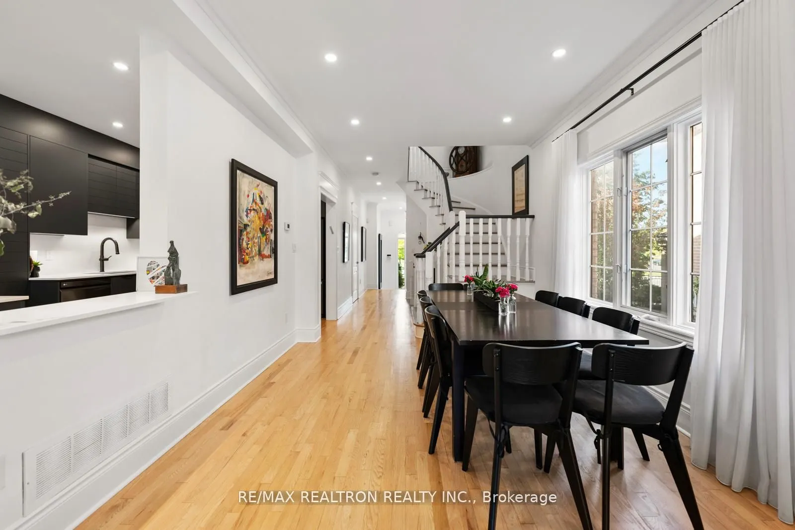 136 Kingsbridge Circle