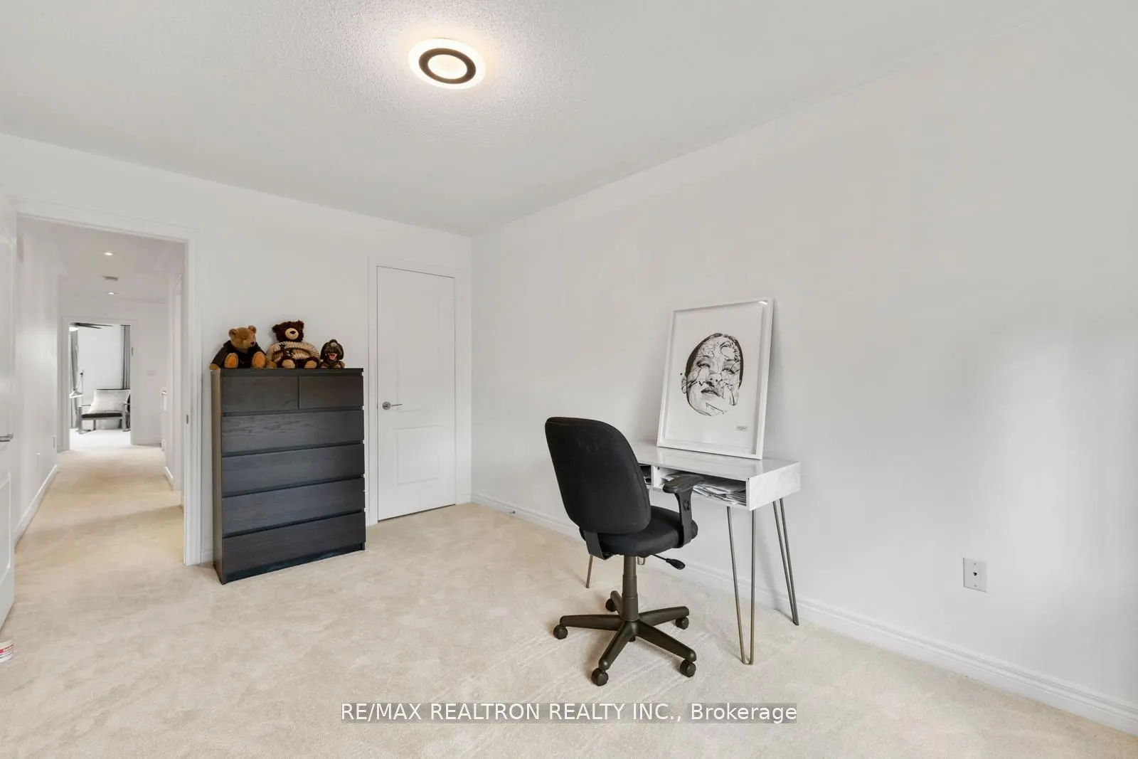 136 Kingsbridge Circle