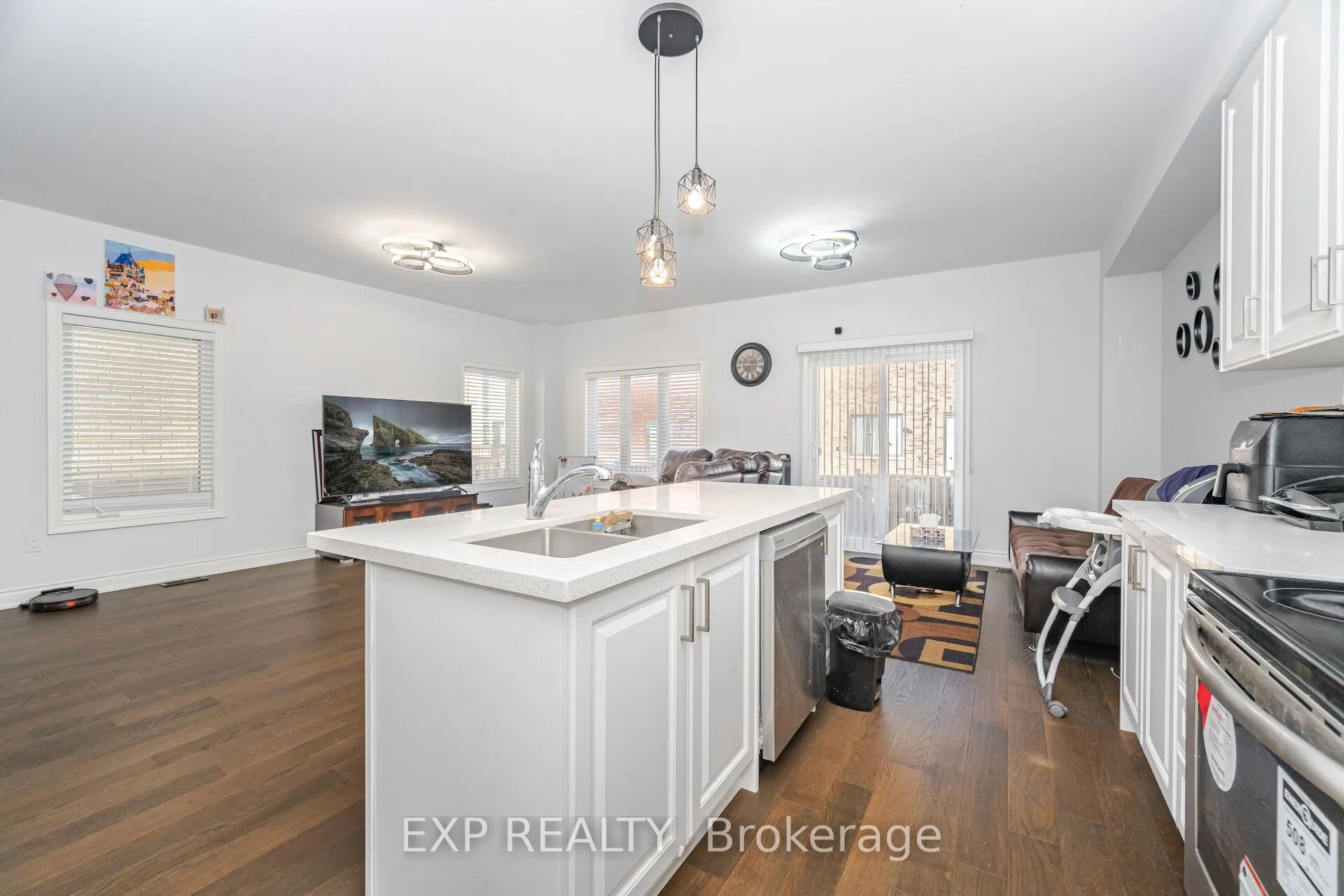 13 Alan Williams Trail