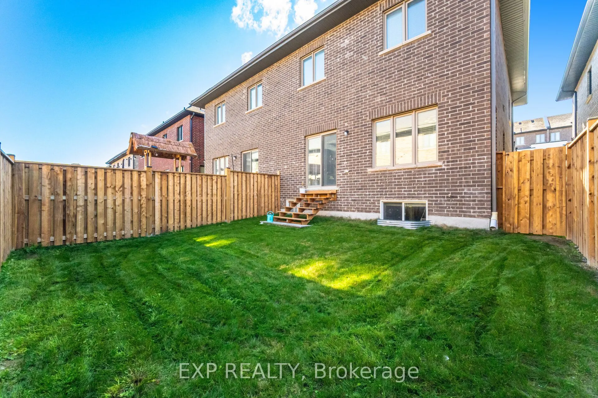 13 Alan Williams Trail