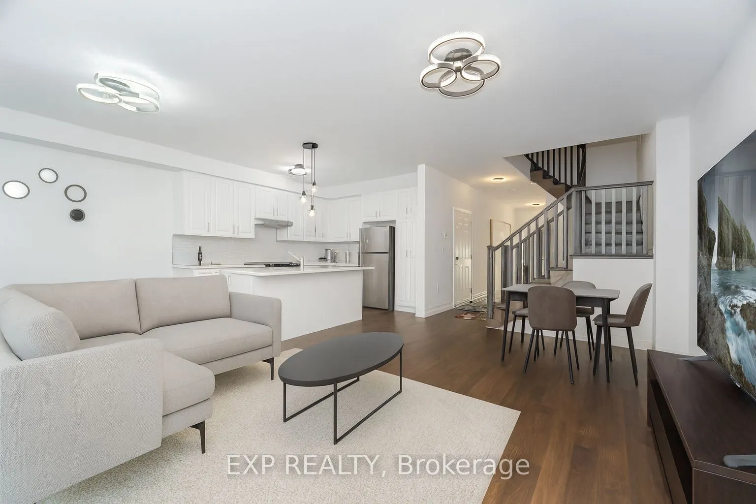 13 Alan Williams Trail